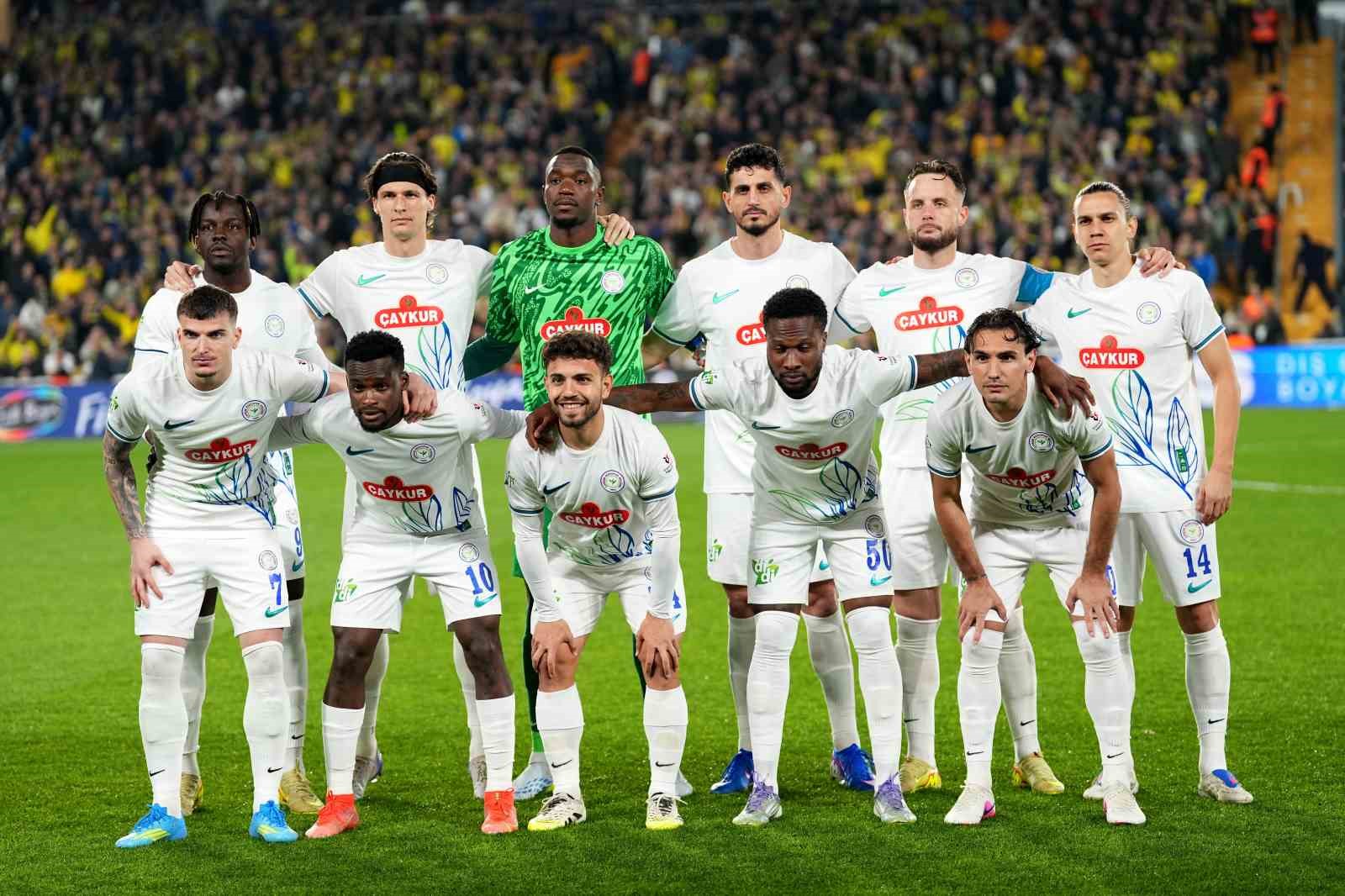 Trendyol Süper Lig: Fenerbahçe: 0 - Çaykur Rizespor: 0 (Maç devam ediyor) 27 trendyol super lig fenerbahce 0 caykur rizespor 0 mac devam ediyor 23 ZEQJMe9P