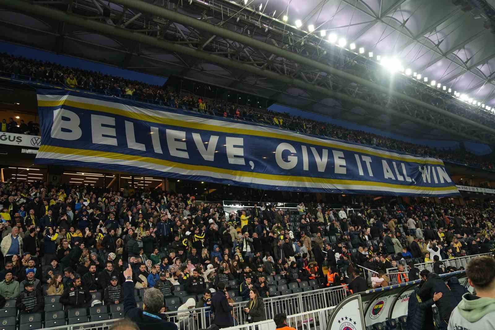 Trendyol Süper Lig: Fenerbahçe: 0 - Çaykur Rizespor: 0 (Maç devam ediyor) 13 trendyol super lig fenerbahce 0 caykur rizespor 0 mac devam ediyor 9 7YX9uKQy