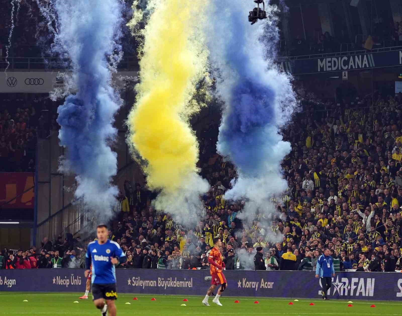 trendyol super lig fenerbahce 0 galatasaray 0 mac devam ediyor 4 pvsJgkHO
