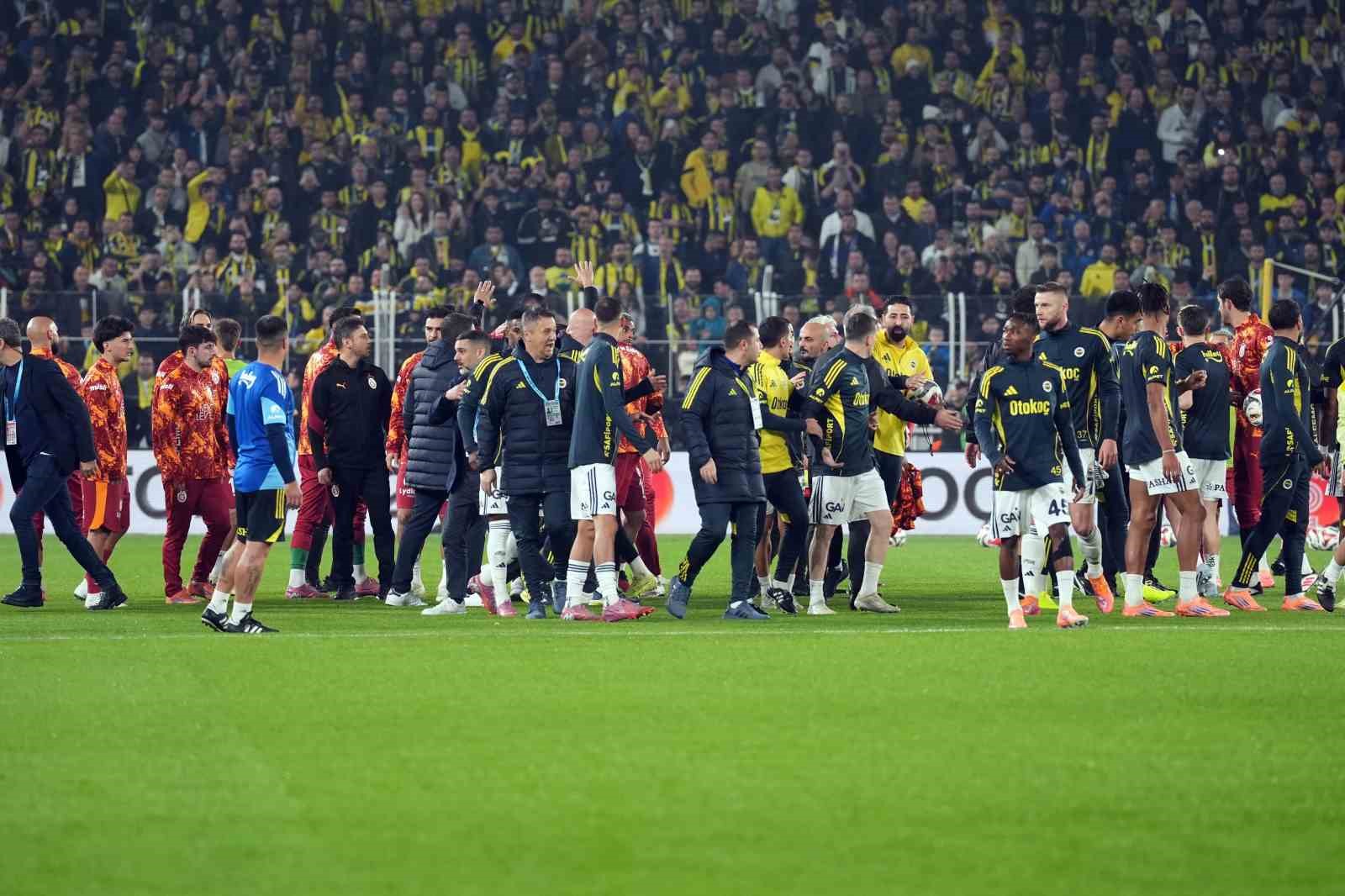 trendyol super lig fenerbahce 0 galatasaray 0 mac devam ediyor 7