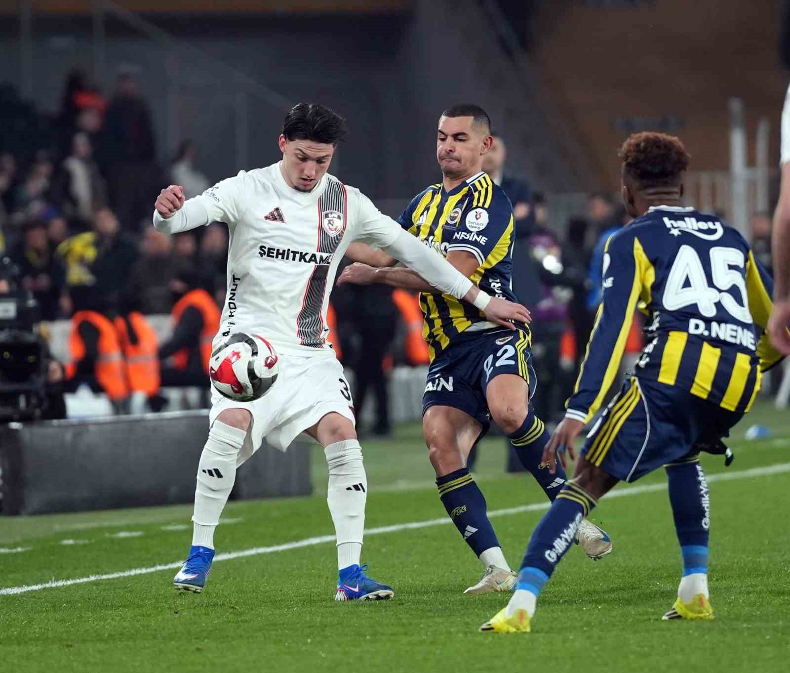 trendyol super lig fenerbahce 0 gaziantep fk 0 mac devam ediyor 15