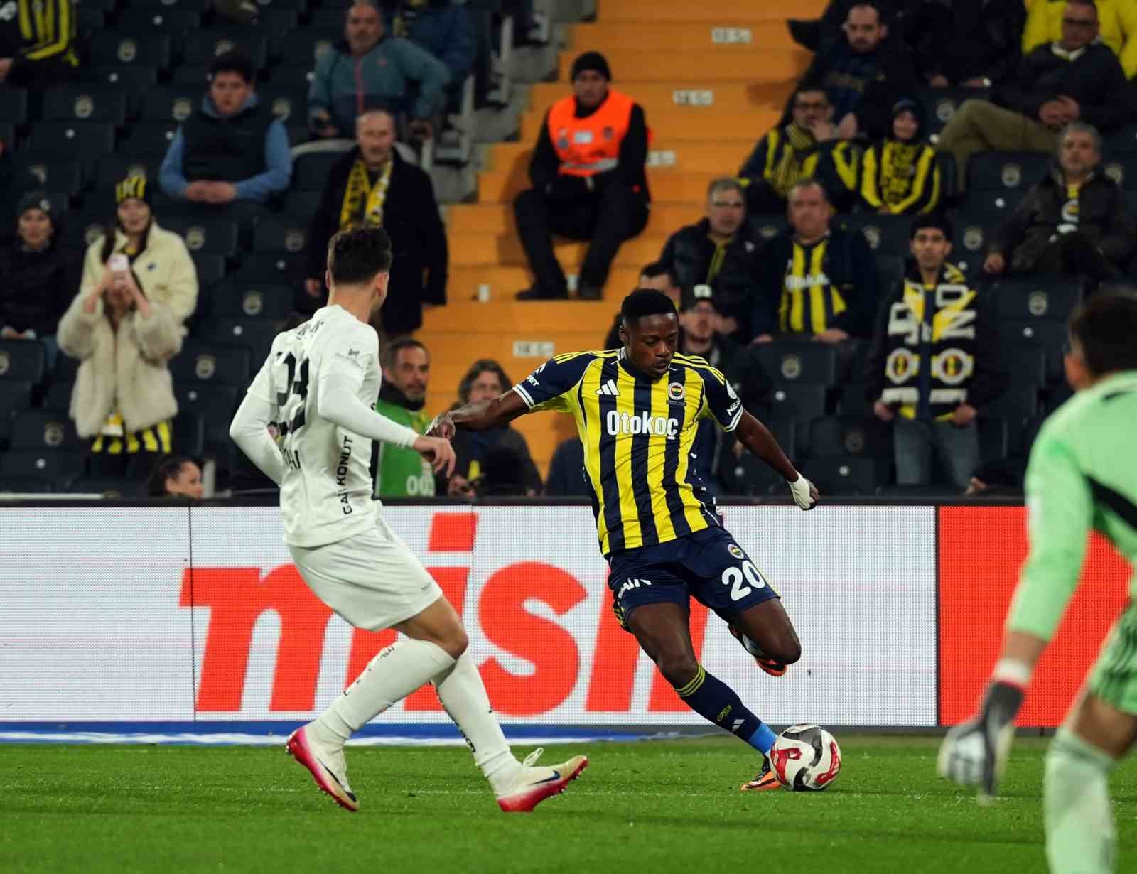 trendyol super lig fenerbahce 0 gaziantep fk 0 mac devam ediyor 18 GR3aukA8