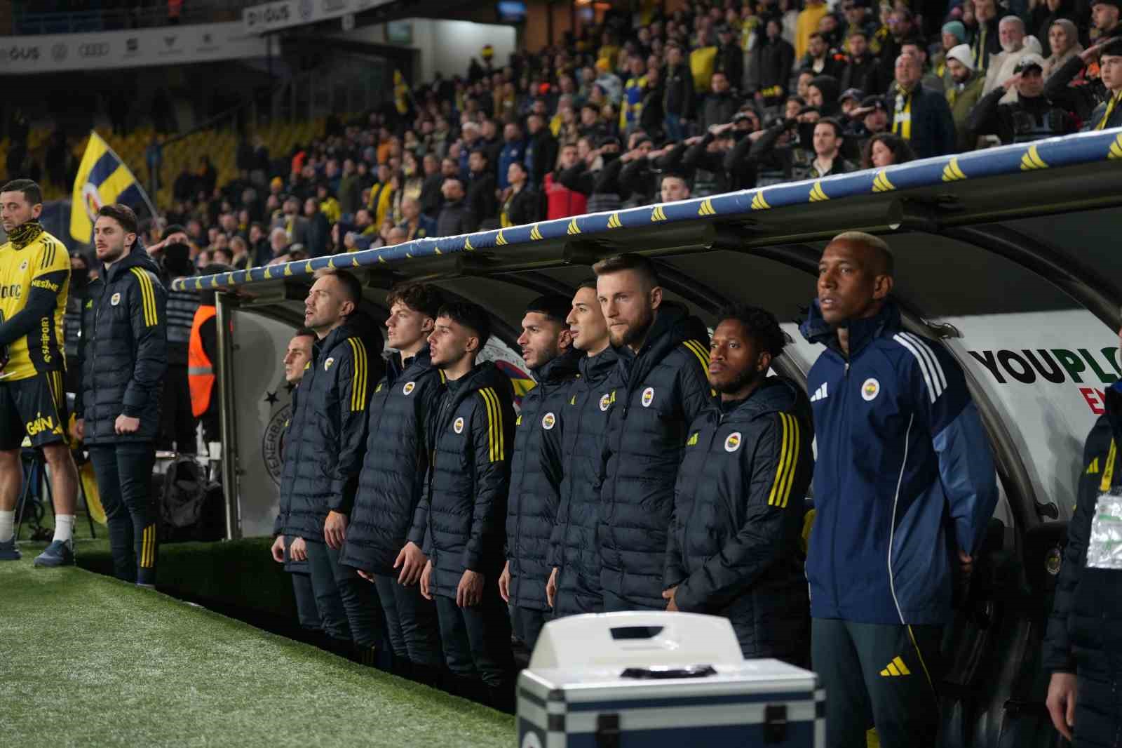 trendyol super lig fenerbahce 0 gaziantep fk 0 mac devam ediyor 7 4RIkg5YI
