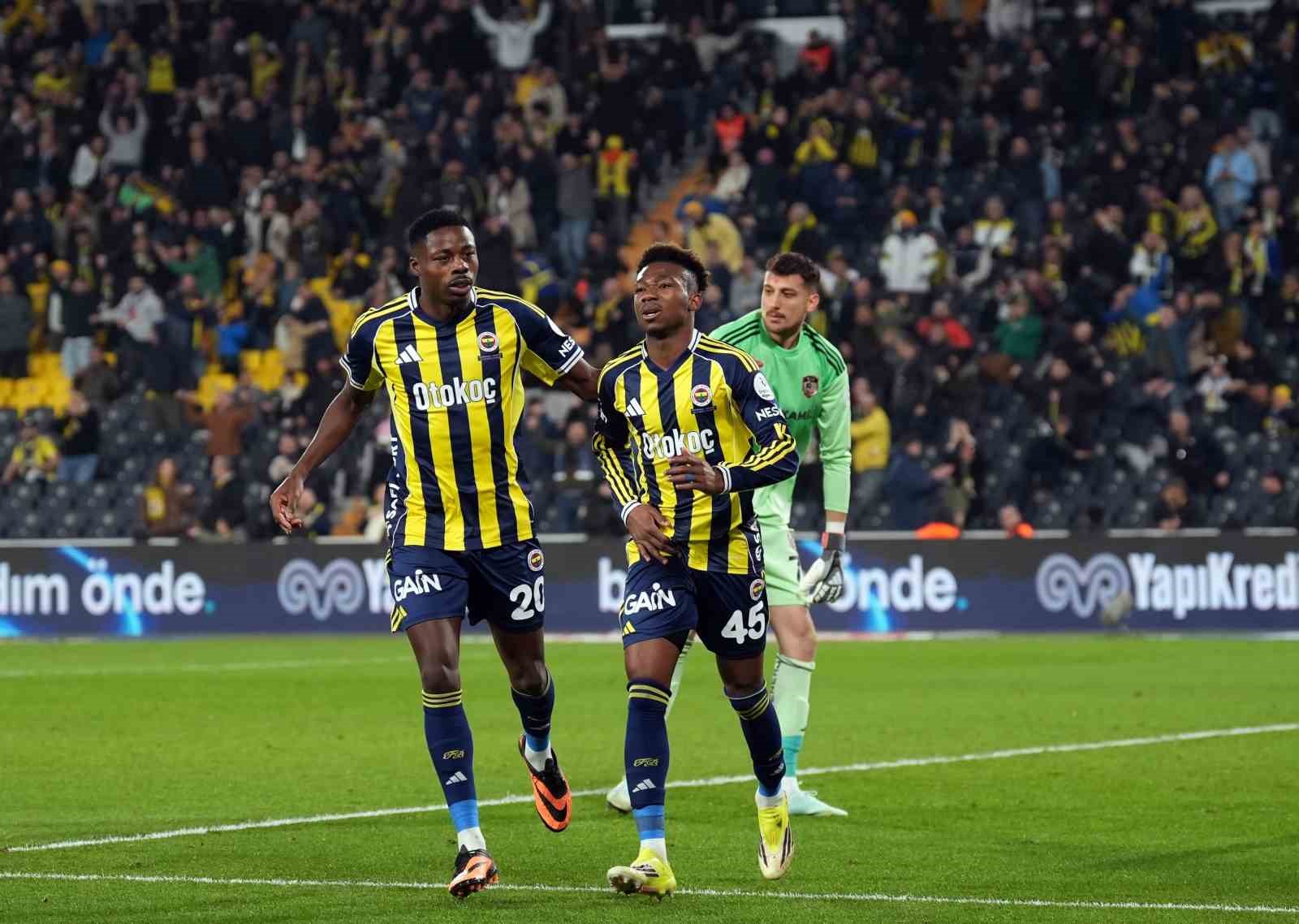 trendyol super lig fenerbahce 1 gaziantep fk 0 ilk yari 13 XbbWIeAz