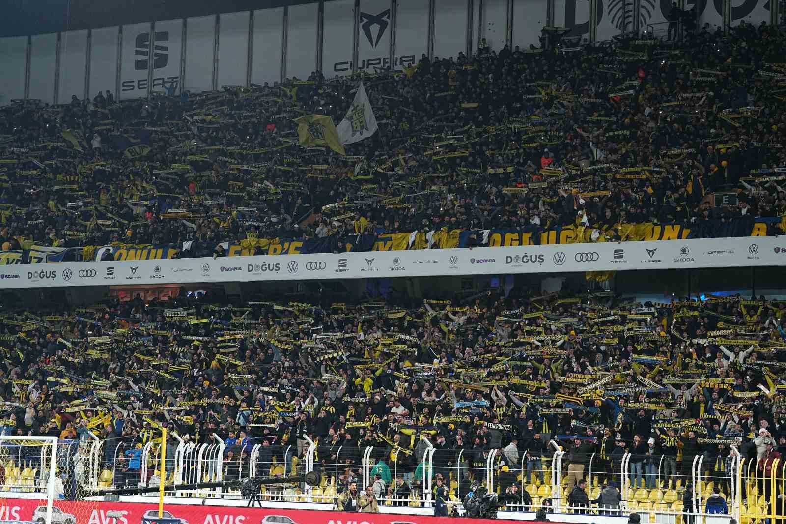 trendyol super lig fenerbahce 1 genclerbirligi 0 mac devam ediyor 14 3GPrQsqg