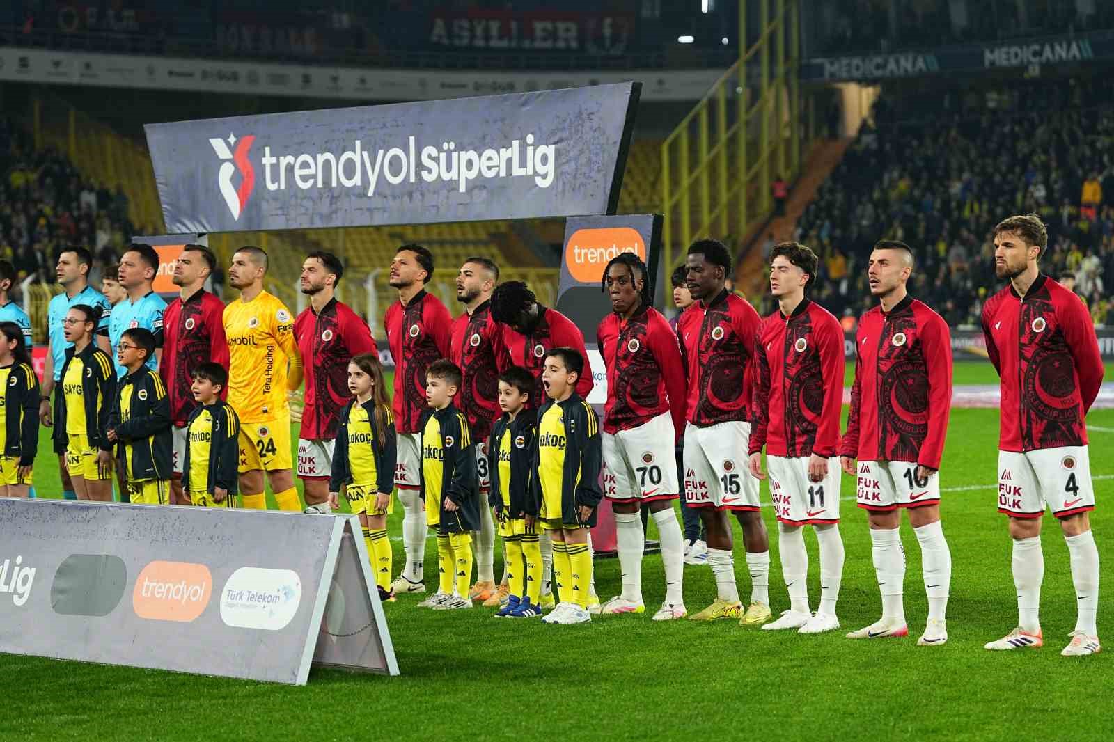 trendyol super lig fenerbahce 1 genclerbirligi 0 mac devam ediyor 21 zK3N8Osa