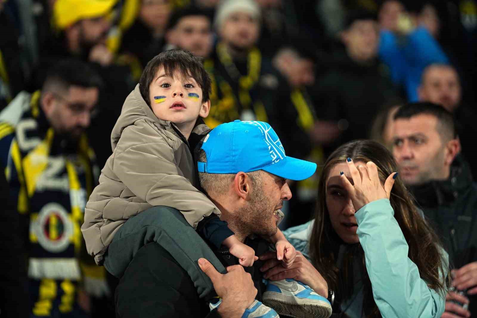 trendyol super lig fenerbahce 1 genclerbirligi 0 mac devam ediyor 28 GiFihqYl