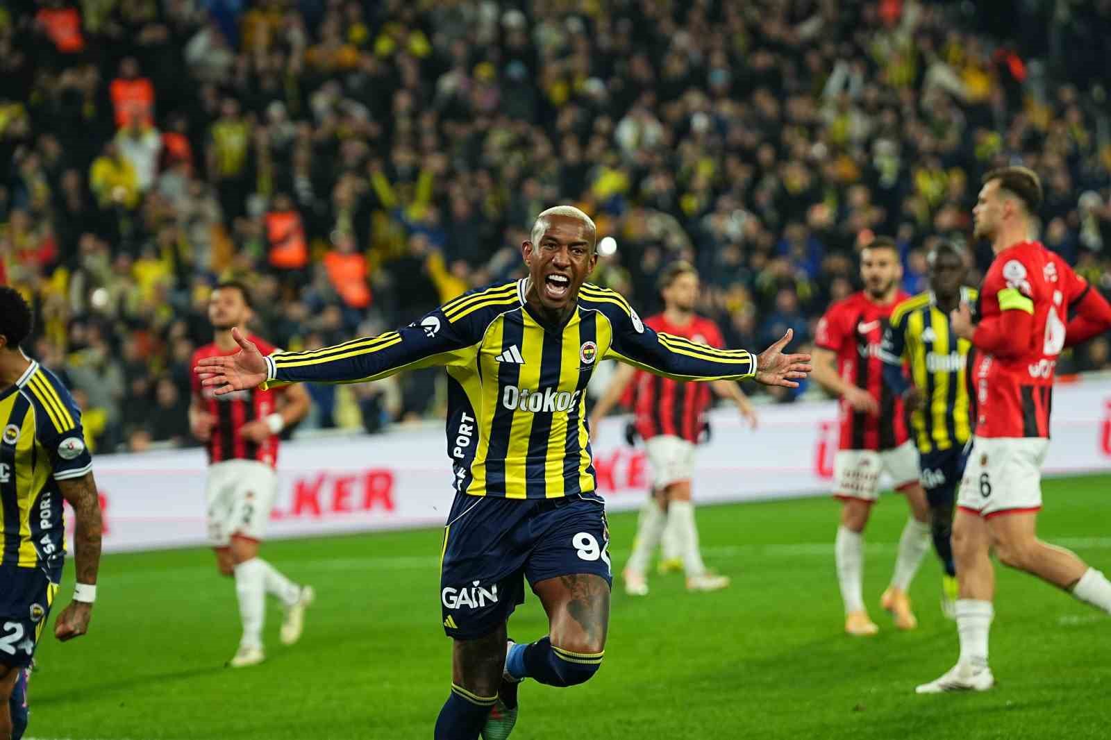trendyol super lig fenerbahce 1 genclerbirligi 0 mac devam ediyor 37 TdmXKlta