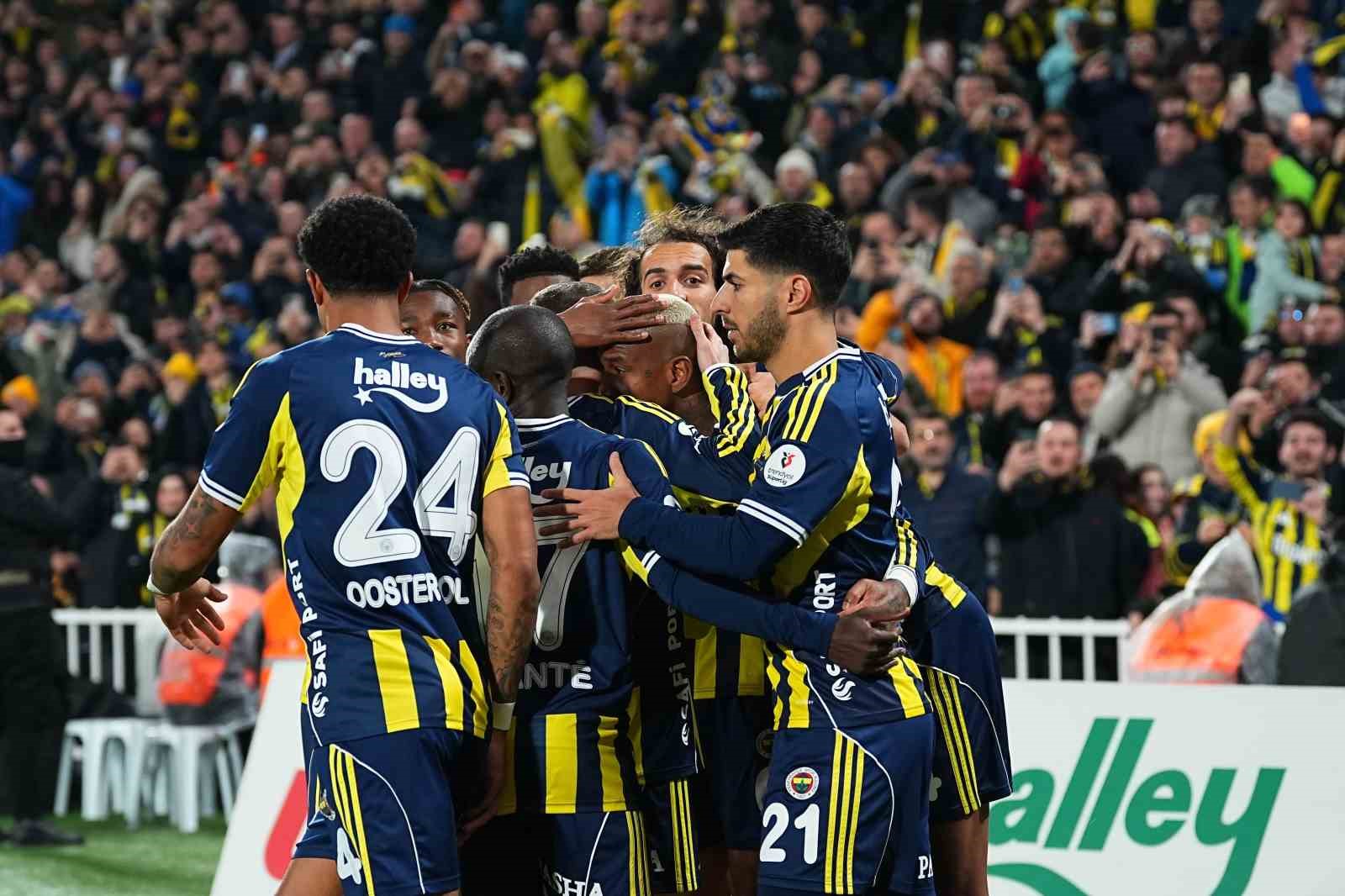 trendyol super lig fenerbahce 1 genclerbirligi 0 mac devam ediyor 49 qR8YJQ3j