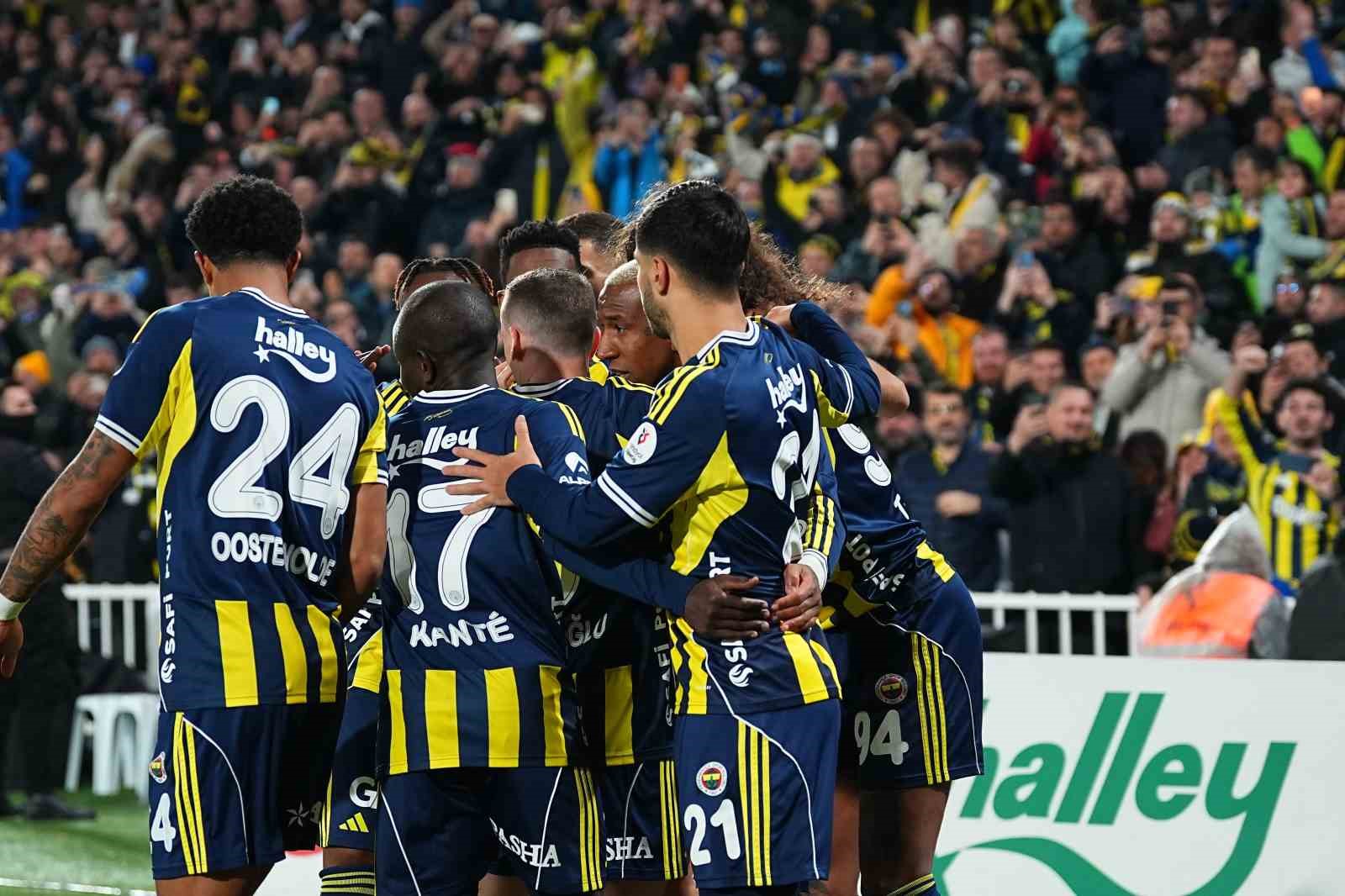 trendyol super lig fenerbahce 1 genclerbirligi 0 mac devam ediyor 50 SgkgUUUF