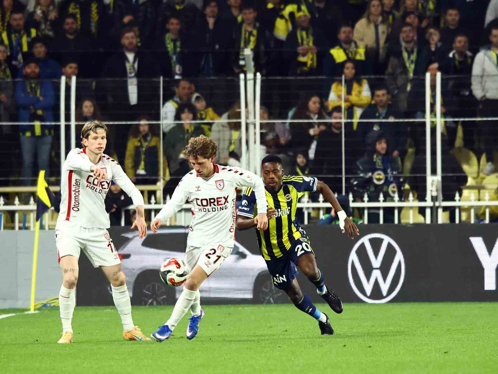 trendyol super lig fenerbahce 1 samsunspor 1 mac devam ediyor 0 B41SVZWs