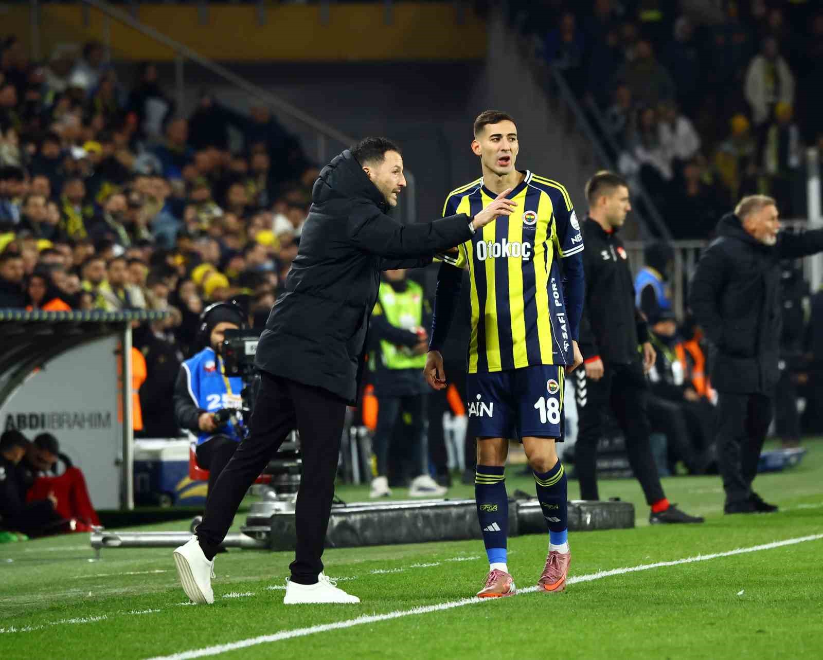 trendyol super lig fenerbahce 1 samsunspor 1 mac devam ediyor 17 PjCrwK78