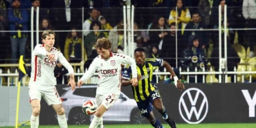 trendyol-super-lig-fenerbahce-1-samsunspor-1-mac-devam-ediyor-m5LEg2hK