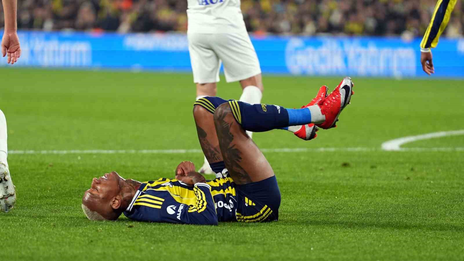 trendyol super lig fenerbahce 2 caykur rizespor 2 mac sonucu 1 ZYMSCI8S