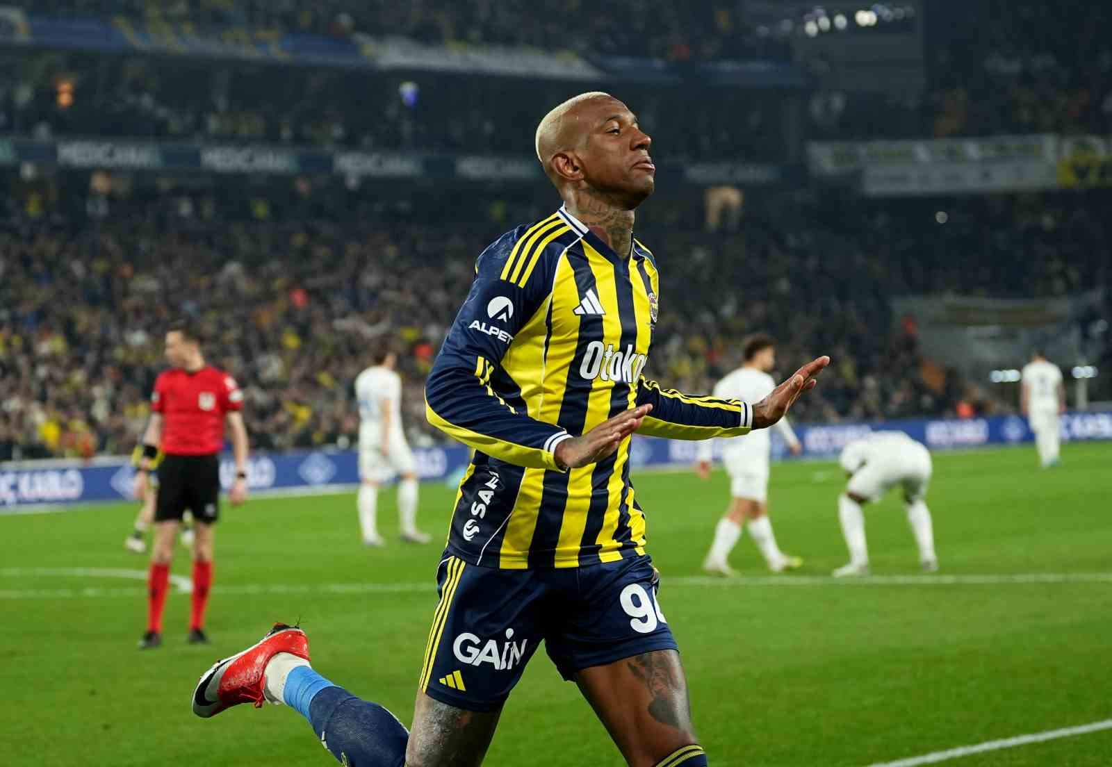 trendyol super lig fenerbahce 2 caykur rizespor 2 mac sonucu 30 B3y983V8