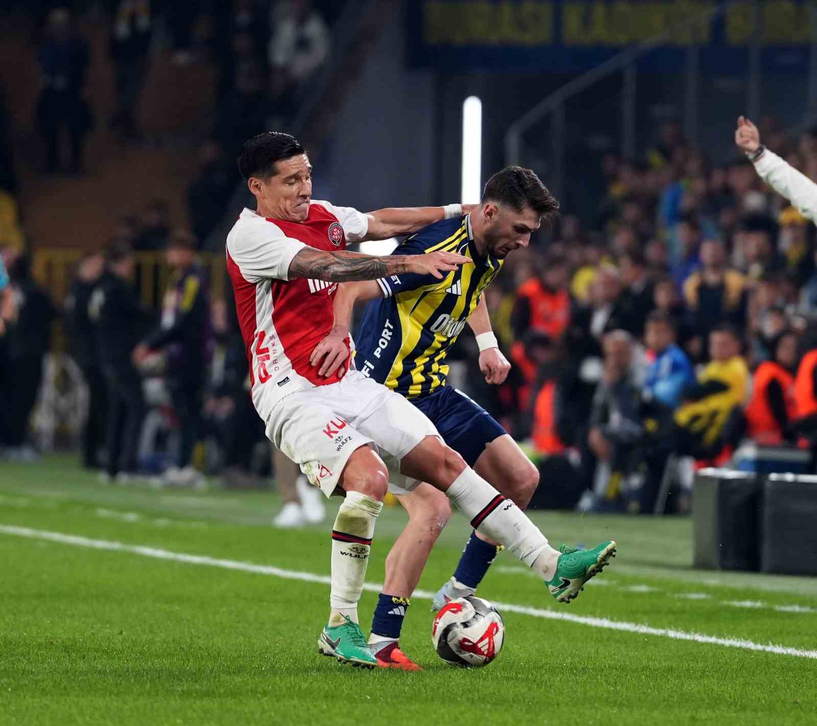 trendyol super lig fenerbahce 2 fatih karagumruk 0 ilk yari 25 Zh8hhT3O