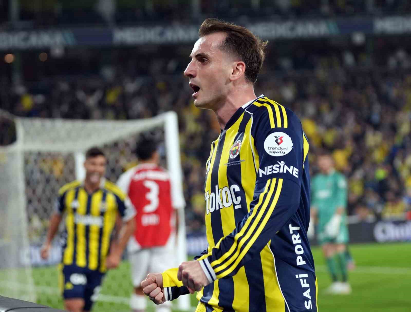 trendyol super lig fenerbahce 2 fatih karagumruk 0 ilk yari 26 VHgMmeGV