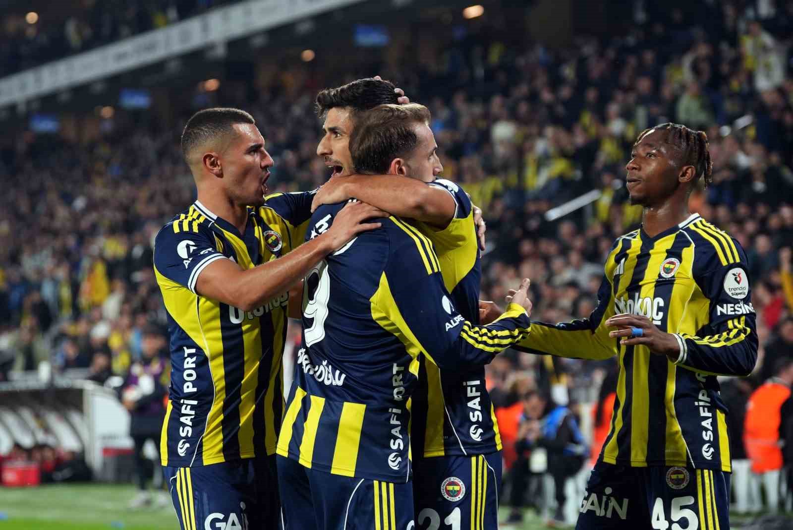 trendyol super lig fenerbahce 2 fatih karagumruk 0 ilk yari 28 EdL2VgCK