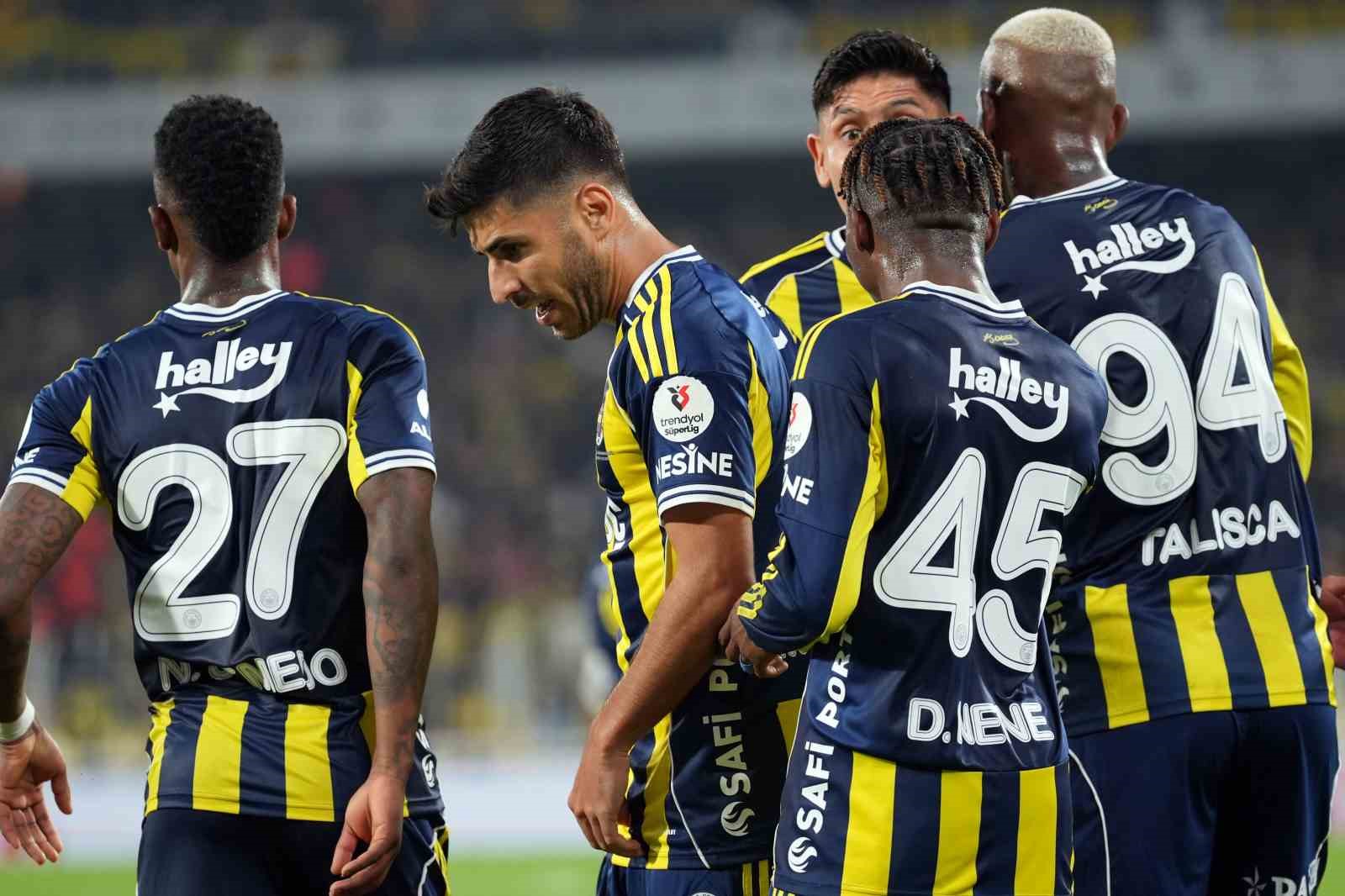 trendyol super lig fenerbahce 2 fatih karagumruk 0 ilk yari 31 NiA1OTjS