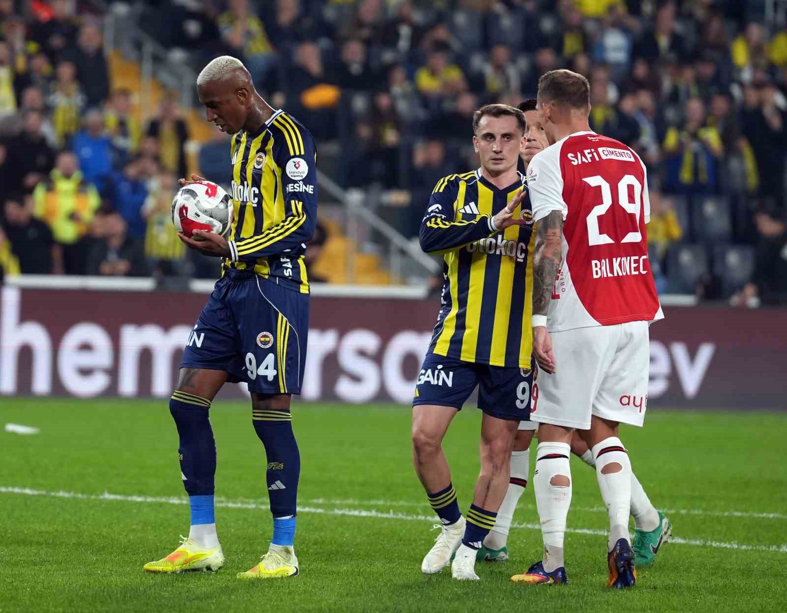trendyol super lig fenerbahce 2 fatih karagumruk 0 ilk yari 4 yfG32kJO