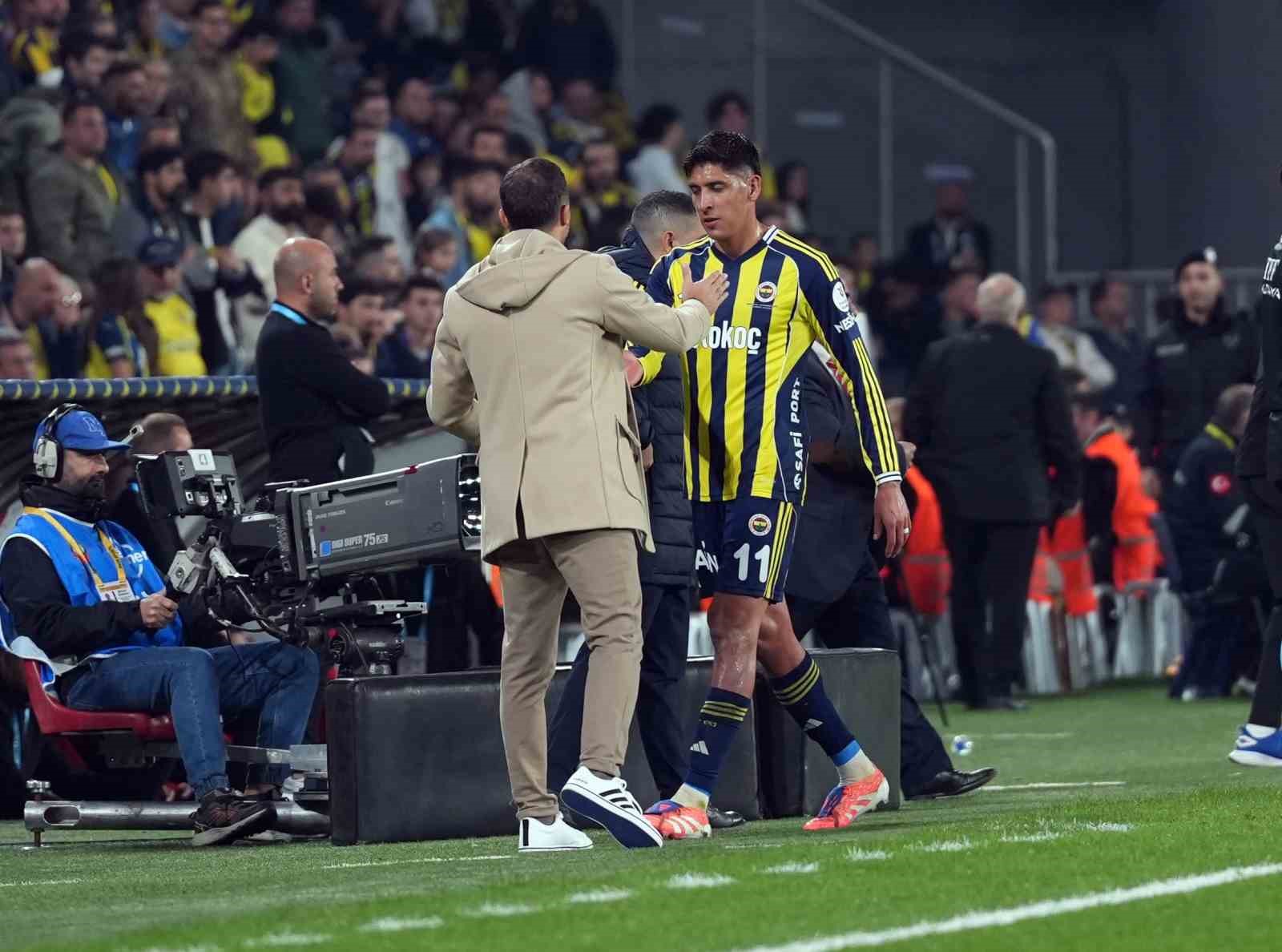 trendyol super lig fenerbahce 2 fatih karagumruk 1 mac sonucu 18 qc4MYvUI