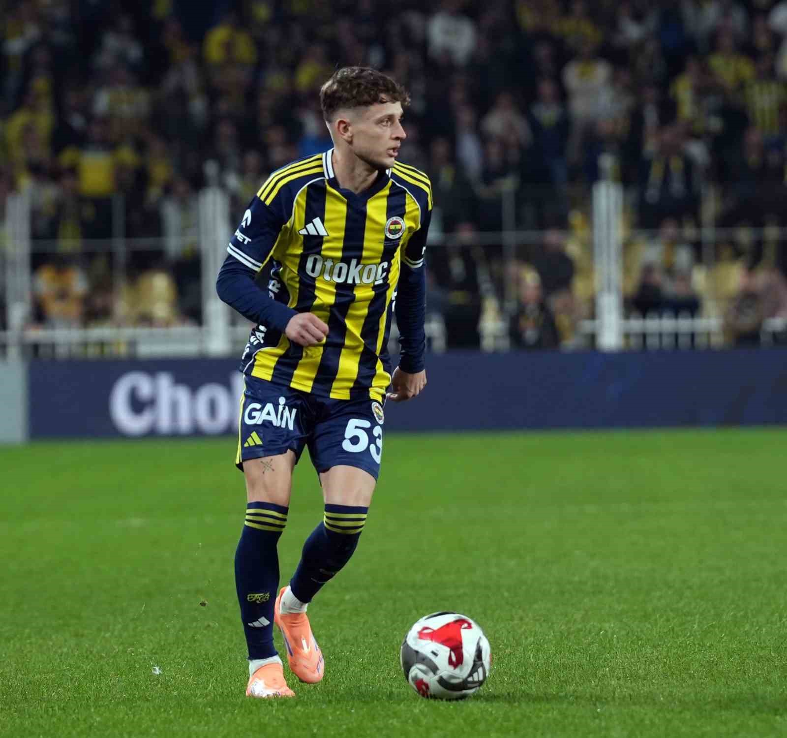 trendyol super lig fenerbahce 2 fatih karagumruk 1 mac sonucu 7 4IF9B8X6