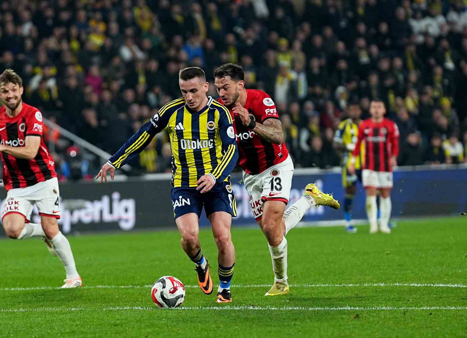 trendyol super lig fenerbahce 3 genclerbirligi 0 ilk yari 32 NVBRmjq8