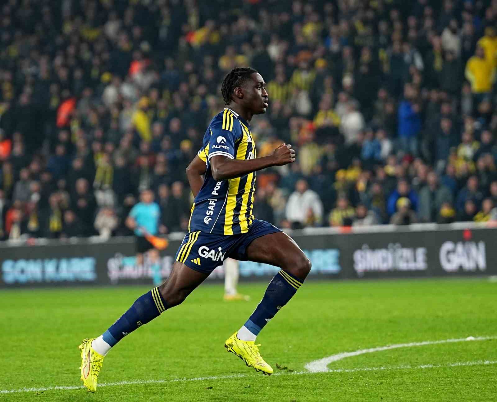 trendyol super lig fenerbahce 3 genclerbirligi 1 mac sonucu 25 V1BnJpim