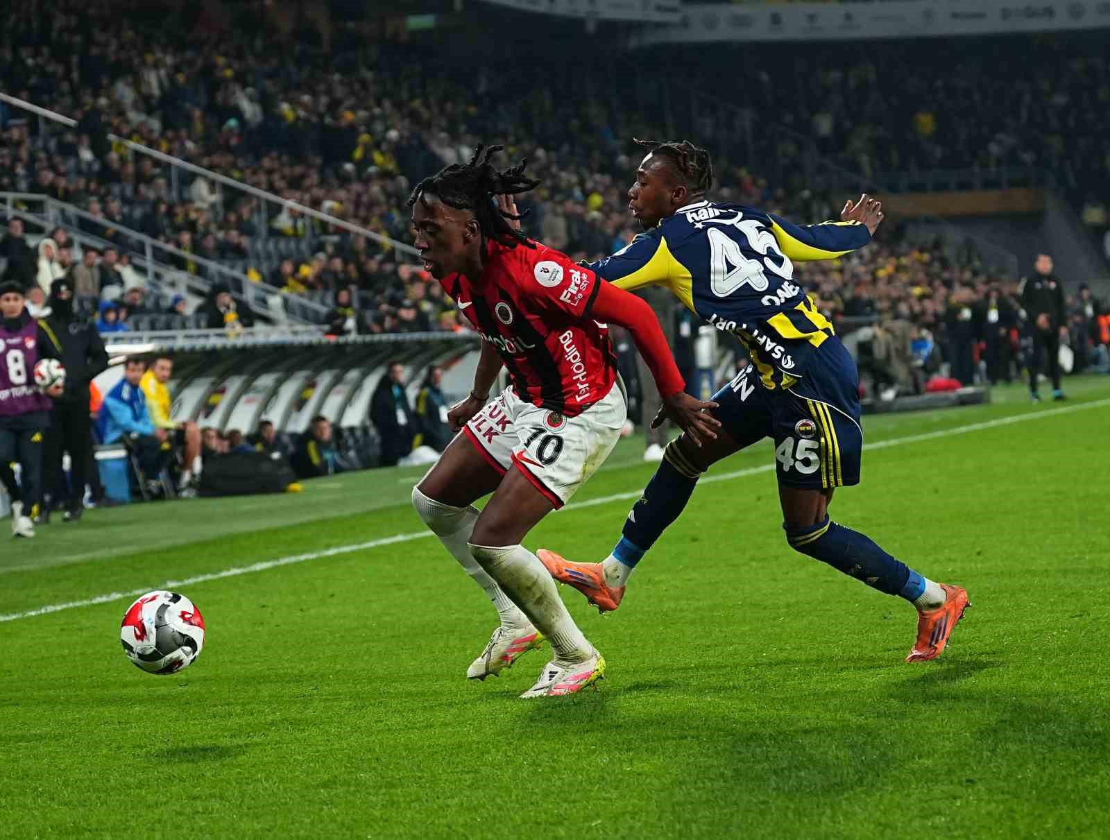trendyol super lig fenerbahce 3 genclerbirligi 1 mac sonucu 32 QJWk62NM