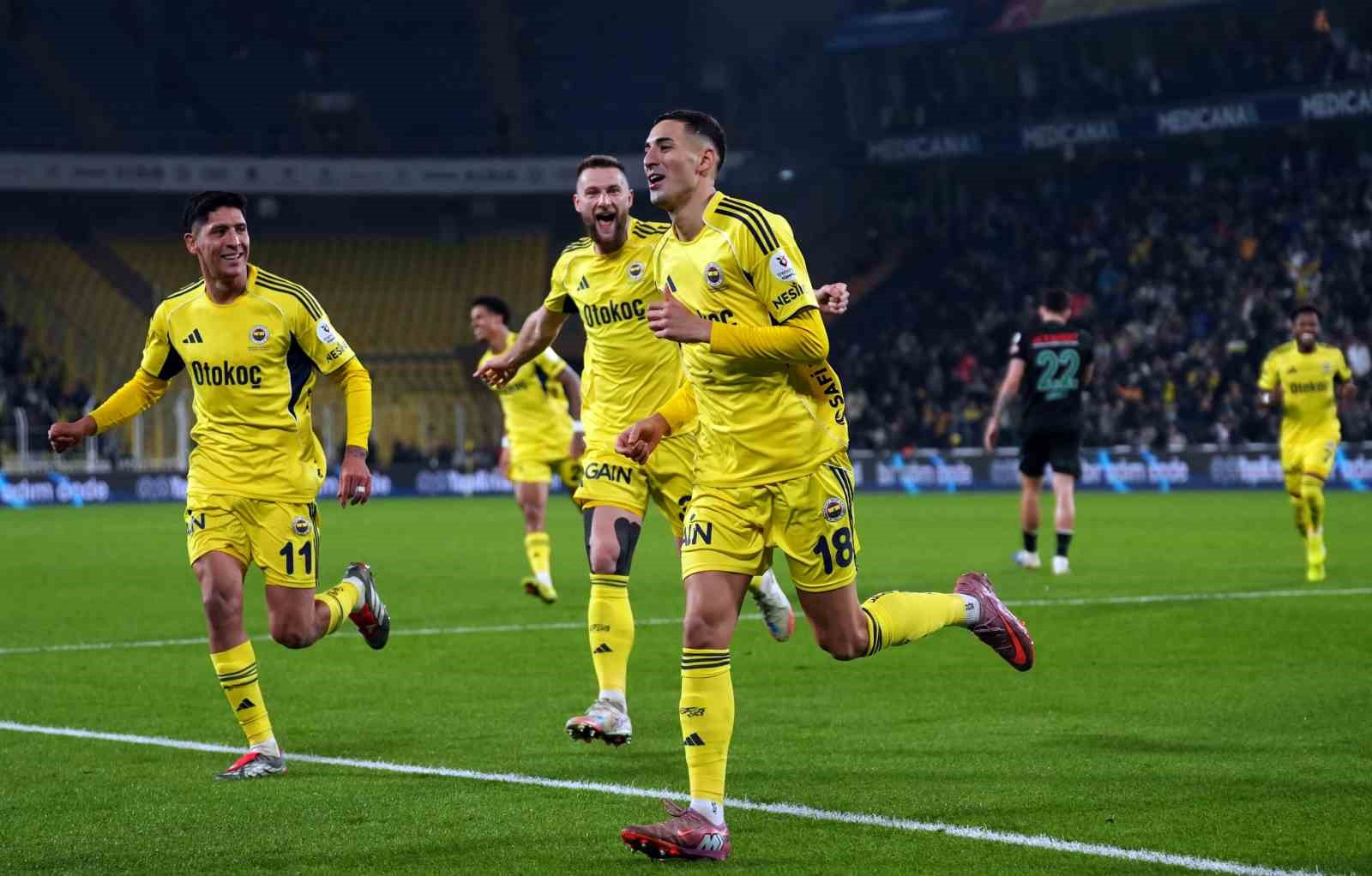 trendyol super lig fenerbahce 3 konyaspor 0 ilk yari 18 LbIVrTrN