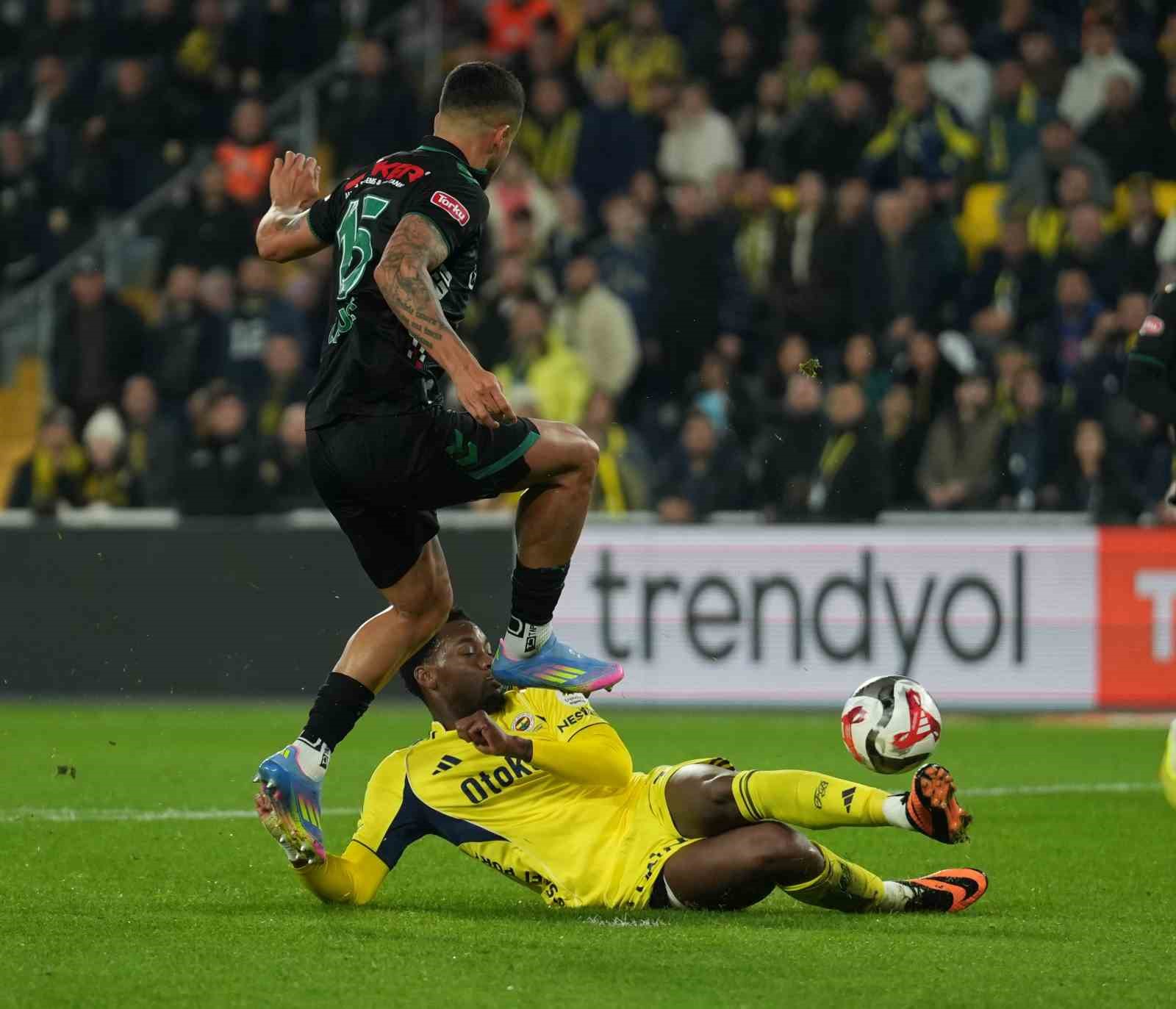 trendyol super lig fenerbahce 3 konyaspor 0 ilk yari 3