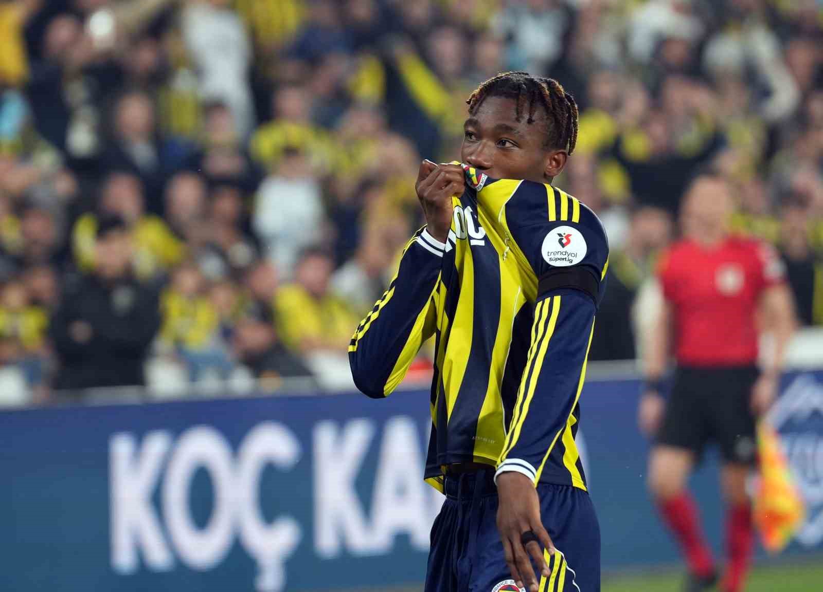 Trendyol Süper Lig: Fenerbahçe: 4 - Kayserispor: 2 (Maç sonucu) 15 trendyol super lig fenerbahce 4 kayserispor 2 mac sonucu 11 D3dpRlGe