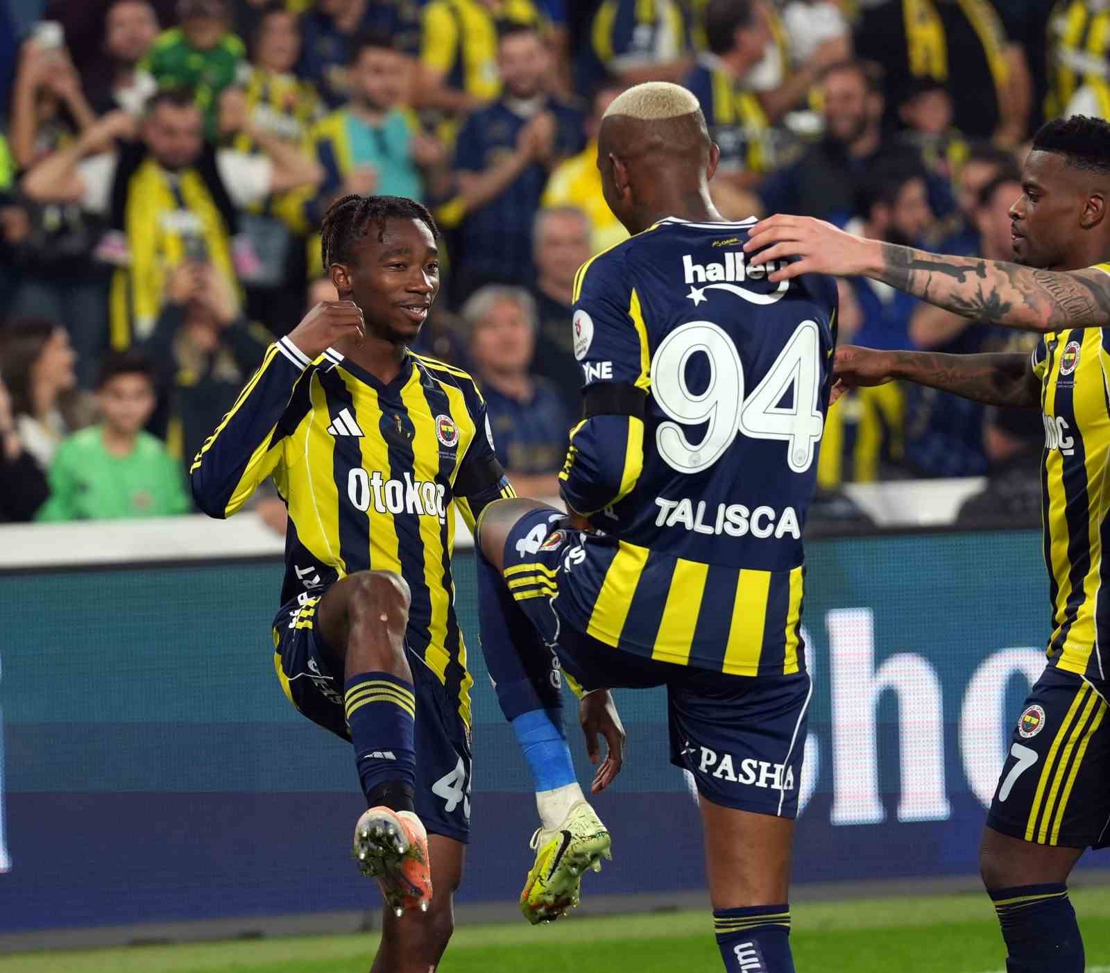 Trendyol Süper Lig: Fenerbahçe: 4 - Kayserispor: 2 (Maç sonucu) 11 trendyol super lig fenerbahce 4 kayserispor 2 mac sonucu 7 D73b9D8R