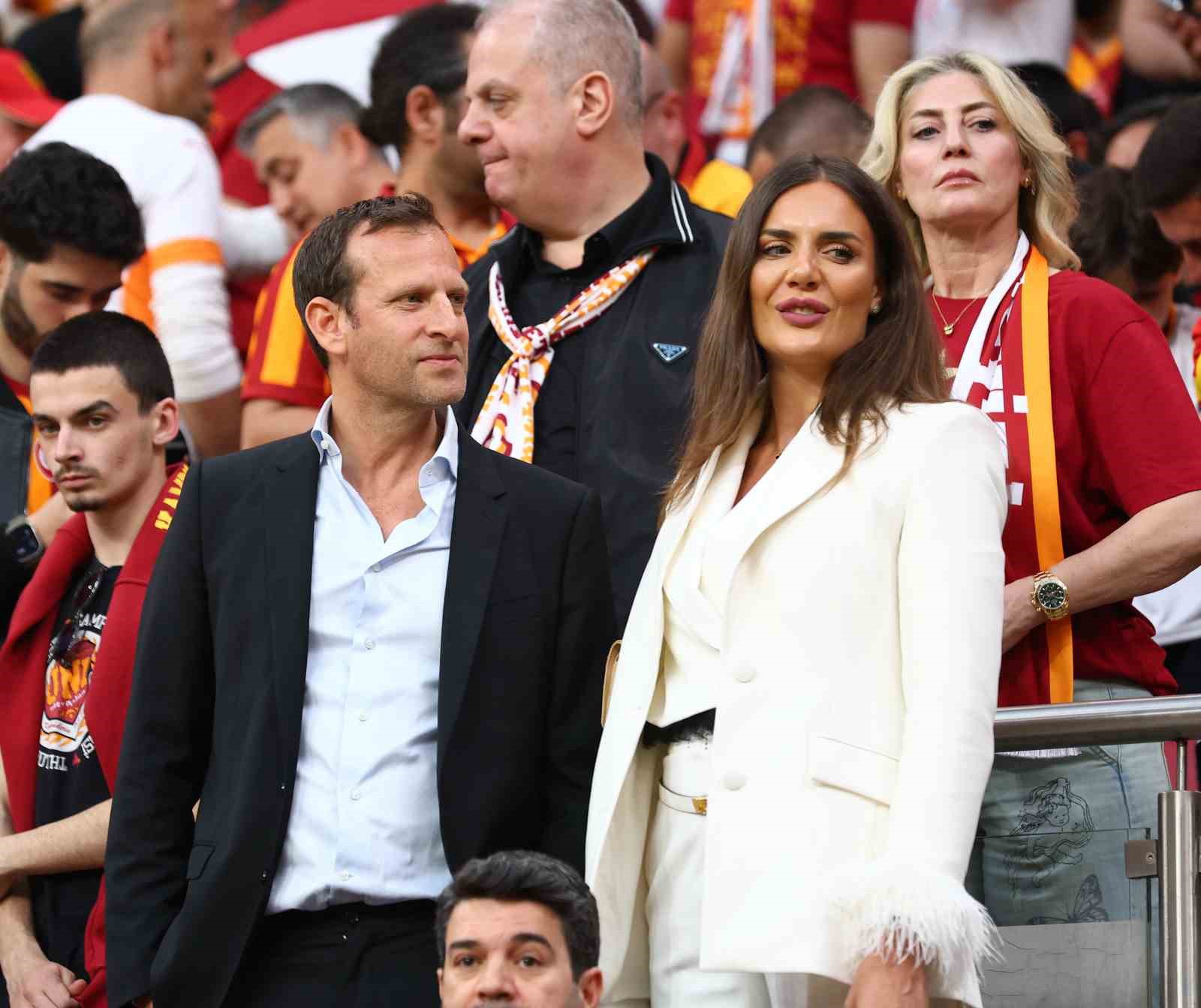 trendyol super lig galatasaray 0 antalyaspor 0 mac devam ediyor 16 ubl5vc6n