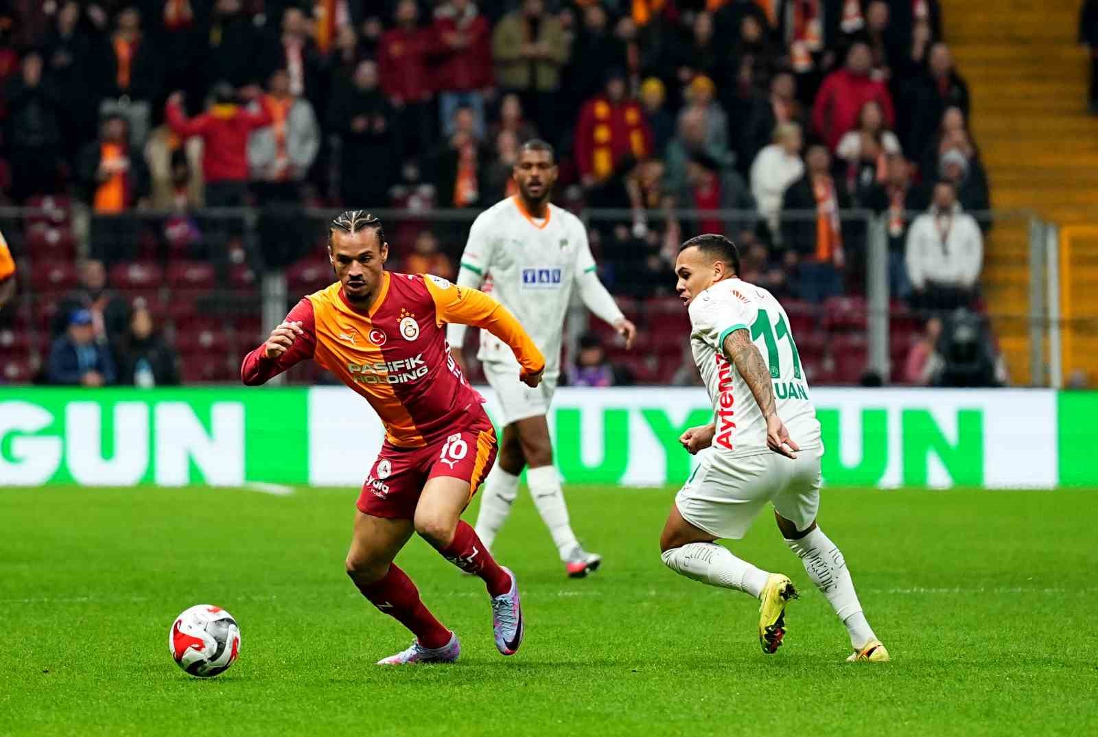 trendyol super lig galatasaray 0 corendon alanyaspor 0 mac devam ediyor 24 Oby7IaXw