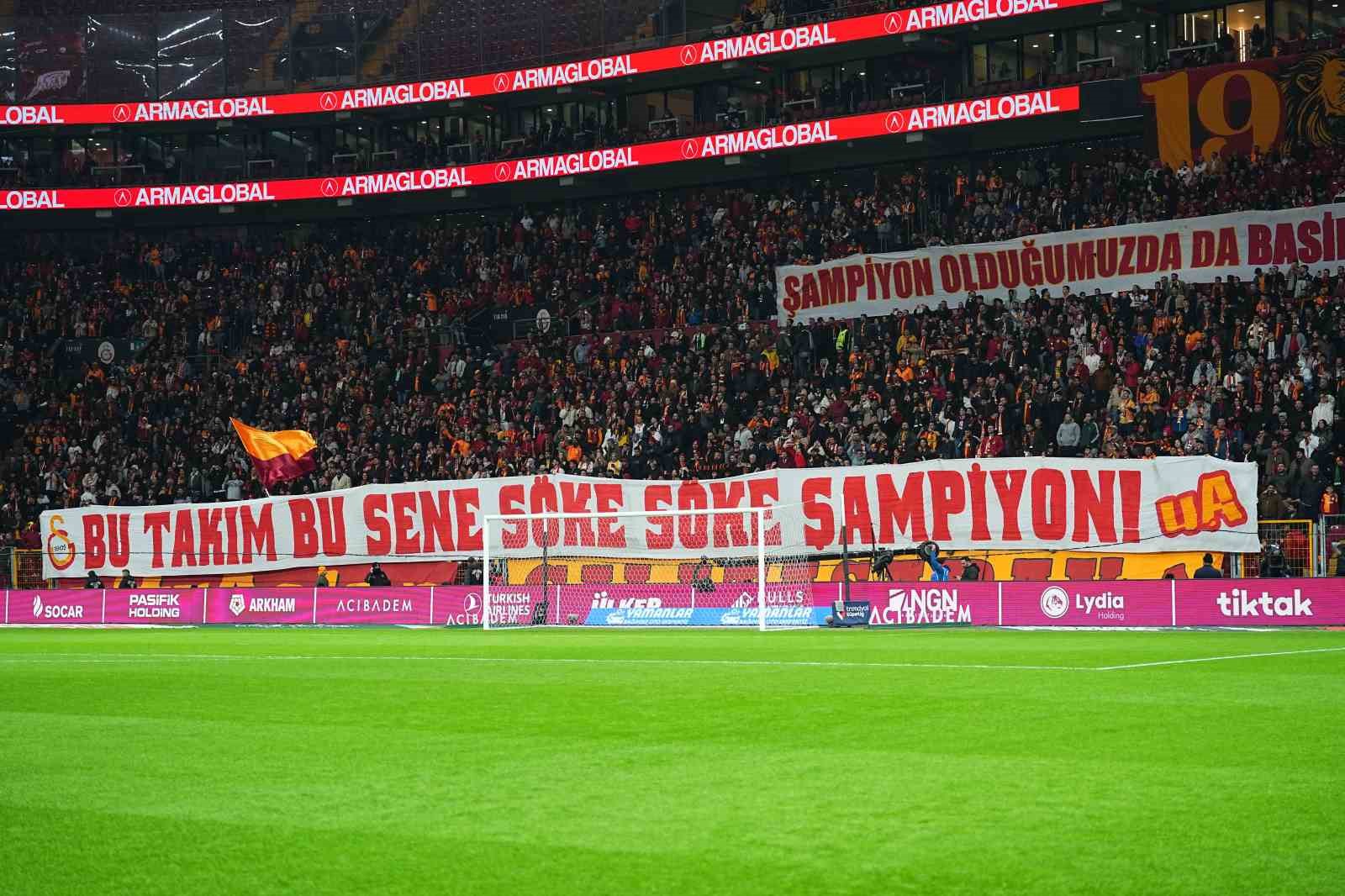trendyol super lig galatasaray 0 corendon alanyaspor 0 mac devam ediyor 6 yL5zvbe6