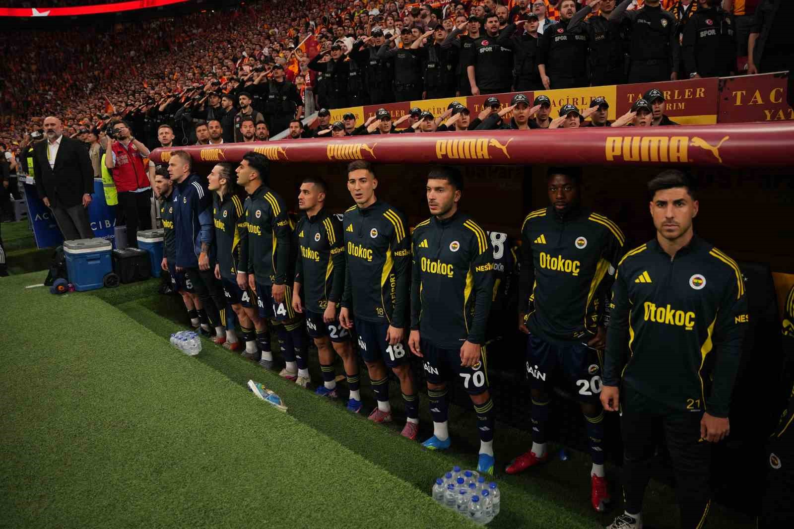trendyol super lig galatasaray 0 fenerbahce 0 mac devam ediyor 20 D7iqrhlV