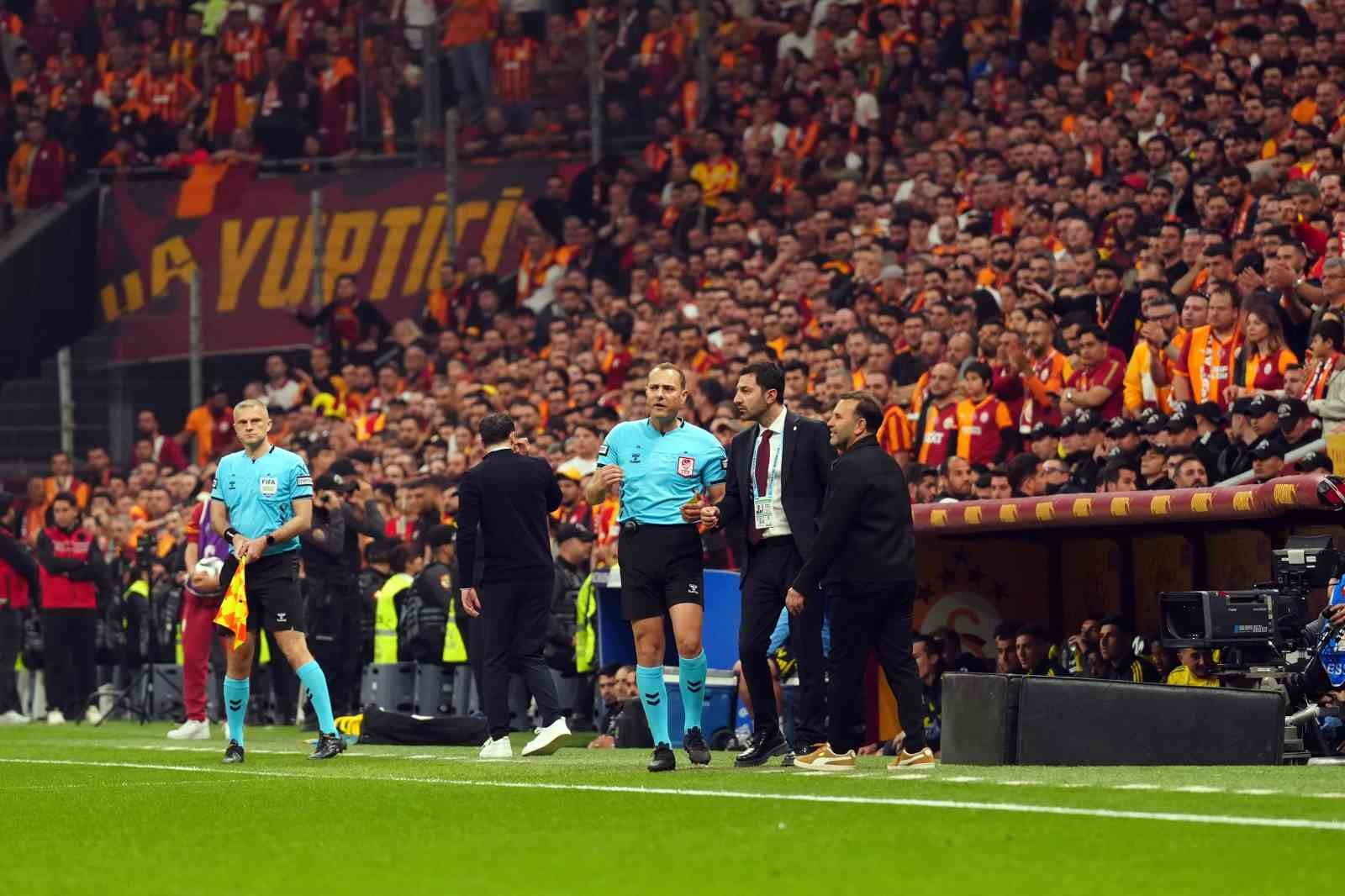 trendyol super lig galatasaray 0 fenerbahce 0 mac devam ediyor 35 5w74ErMm