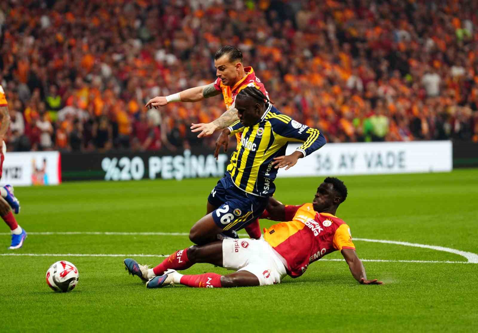 trendyol super lig galatasaray 0 fenerbahce 0 mac devam ediyor 38 Dru7M4Sa