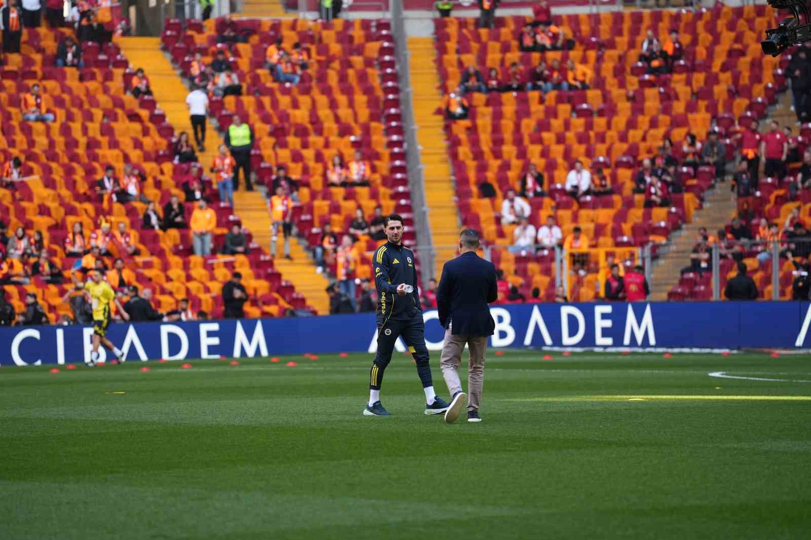 trendyol super lig galatasaray 0 fenerbahce 0 mac devam ediyor 9 sqsgkNnZ