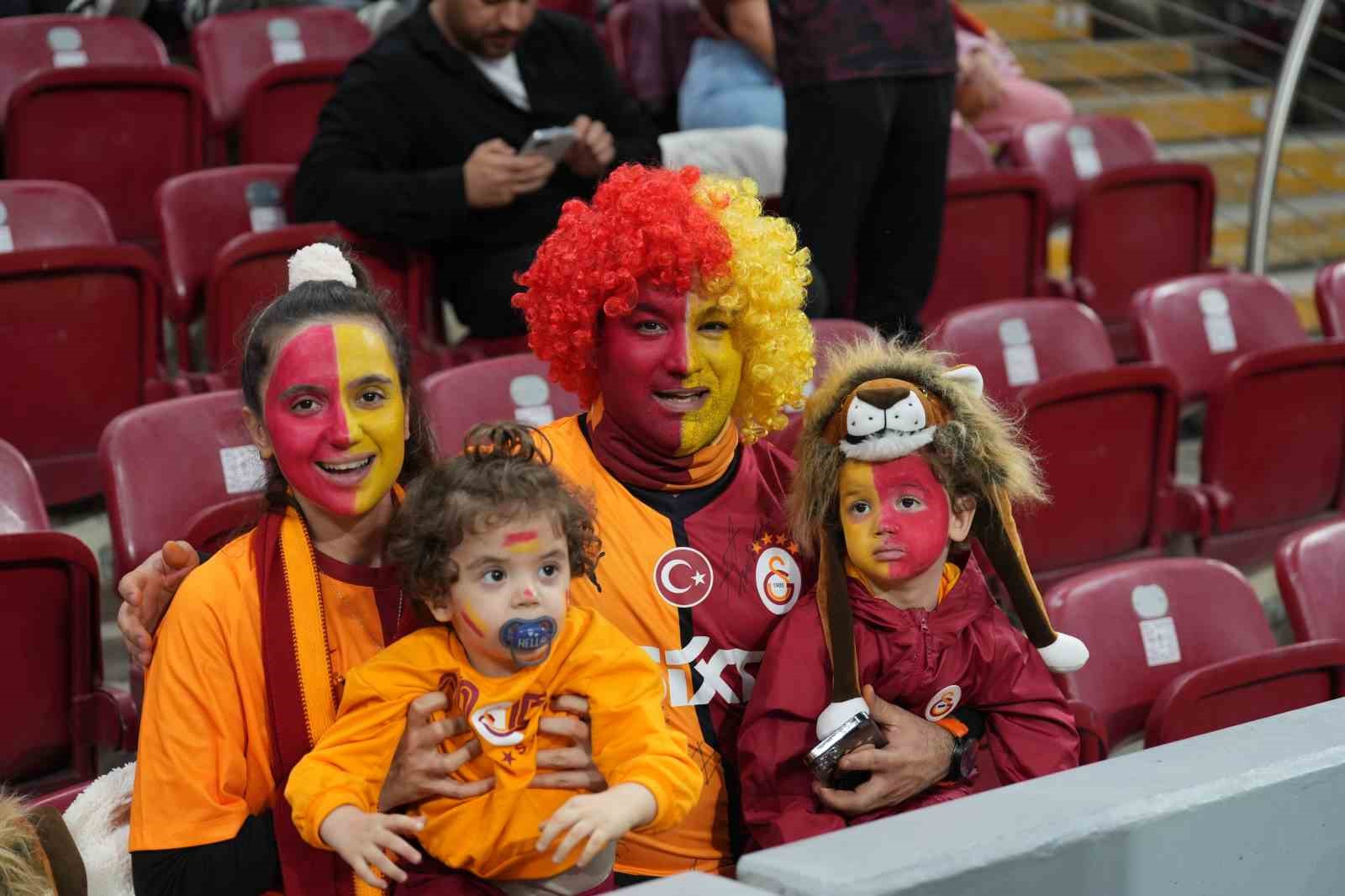 trendyol super lig galatasaray 0 genclerbirligi 0 mac devam ediyor 21 75mIFdi8