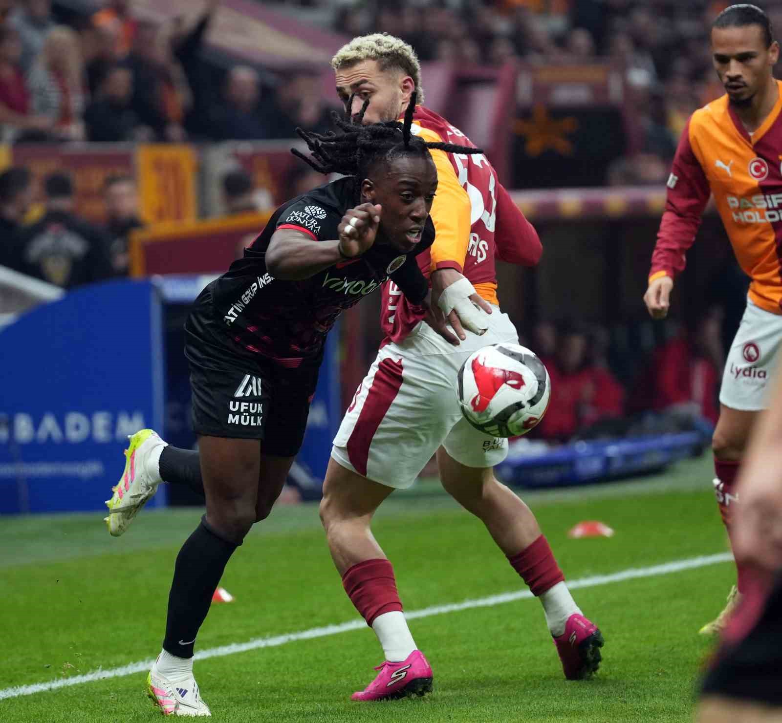 trendyol super lig galatasaray 0 genclerbirligi 0 mac devam ediyor 32 Lnn5MLH3
