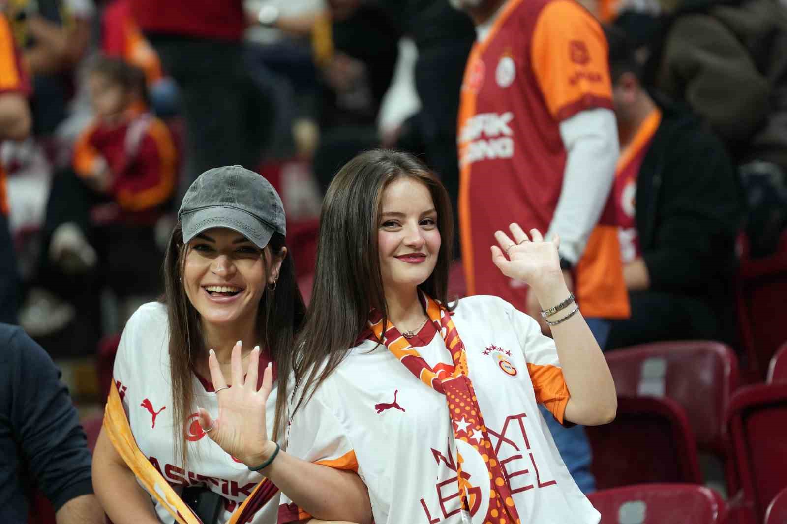 trendyol super lig galatasaray 0 genclerbirligi 0 mac devam ediyor 41 GCsdrTFs