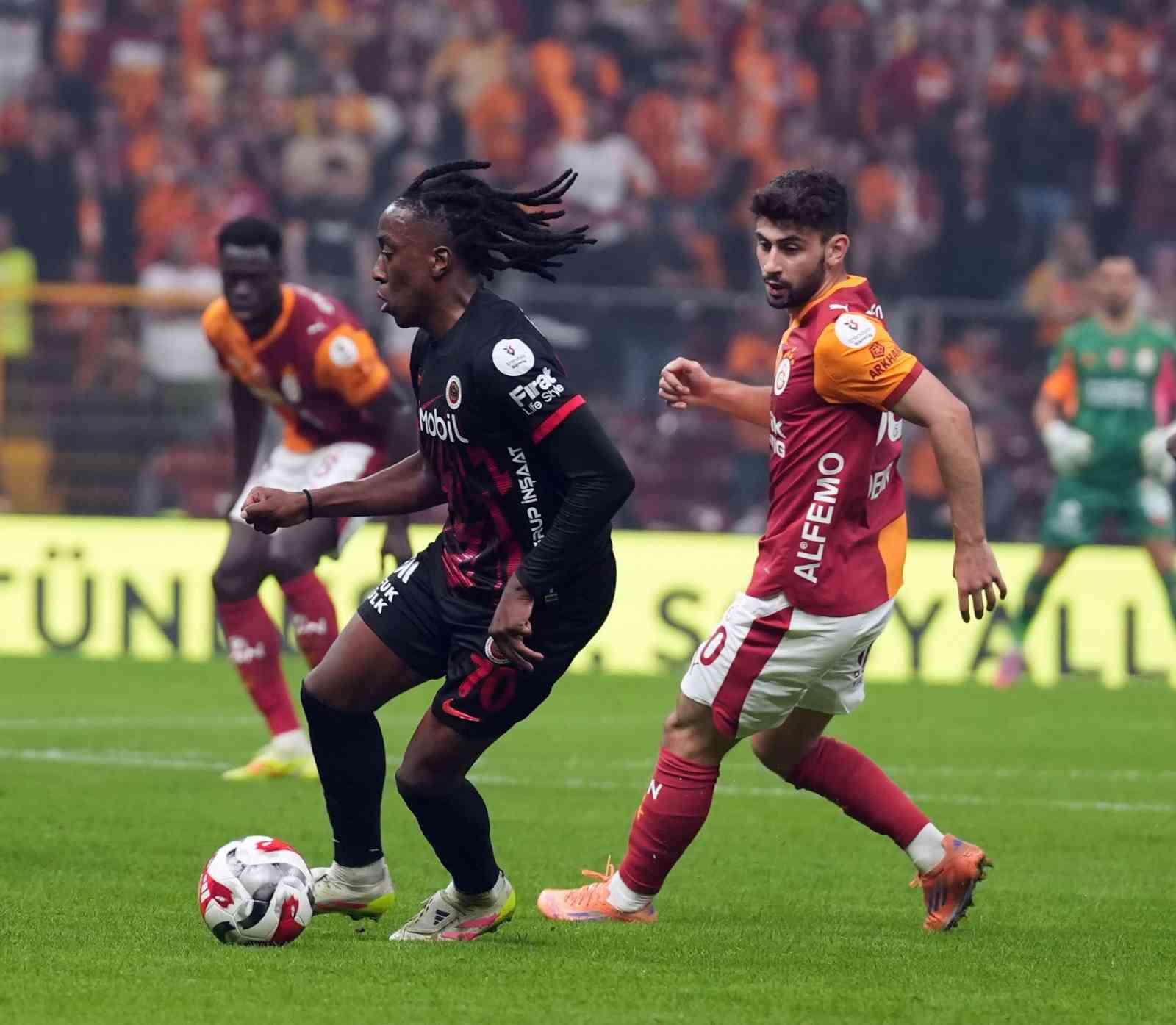 trendyol super lig galatasaray 0 genclerbirligi 1 ilk yari 15 slmCZPF8