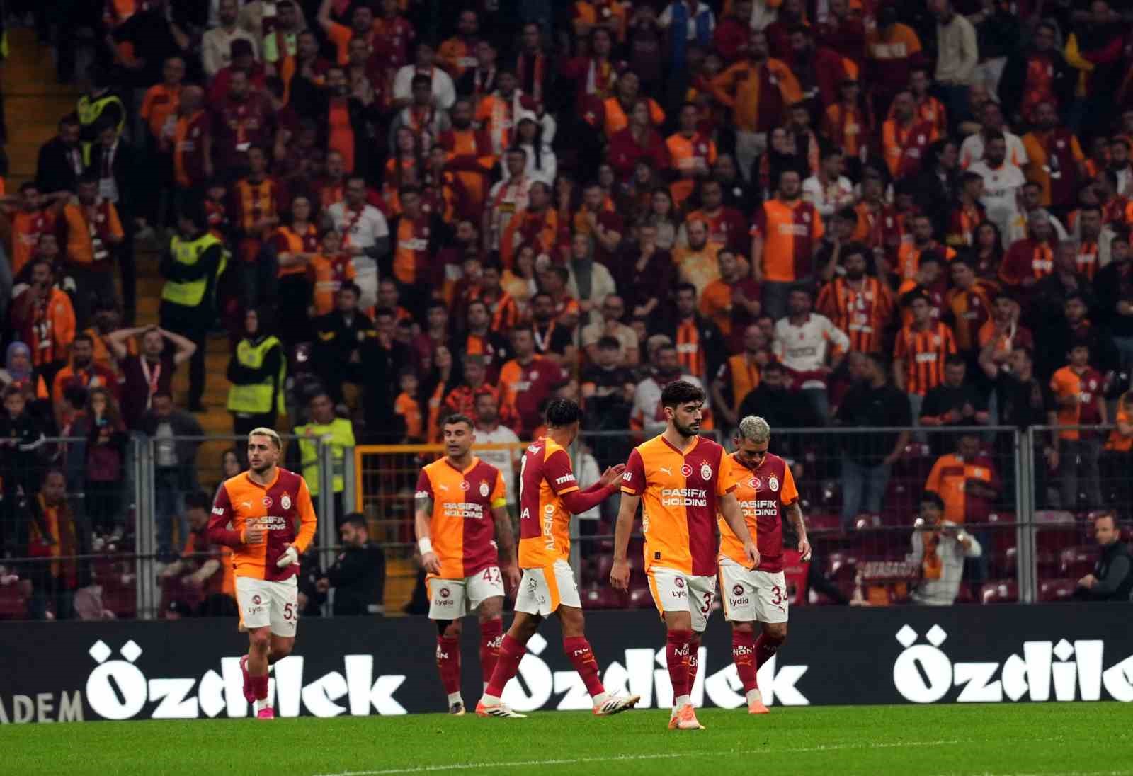 trendyol super lig galatasaray 0 genclerbirligi 1 ilk yari 5 EivQWR9R