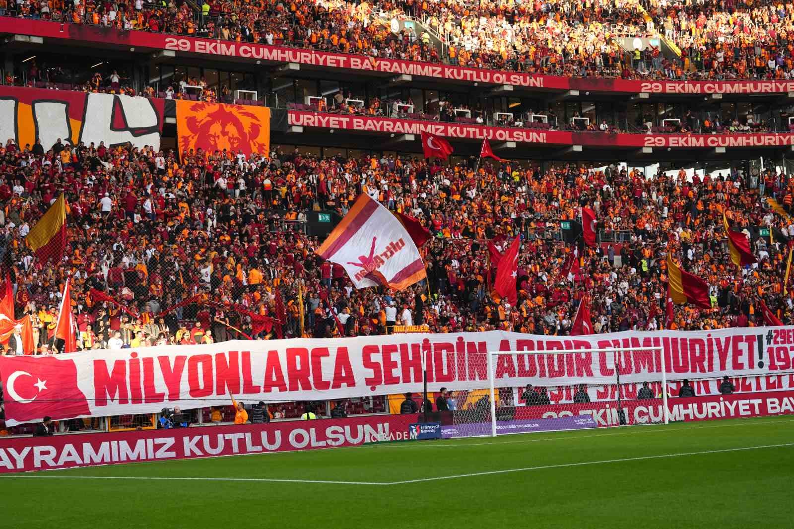 trendyol super lig galatasaray 0 goztepe 1 mac devam ediyor 2 9n5c7XOt
