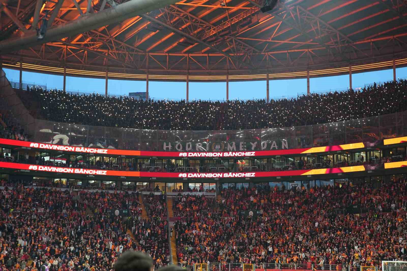 trendyol super lig galatasaray 0 kocaelispor 0 mac devam ediyor 8 XcB1ze1L