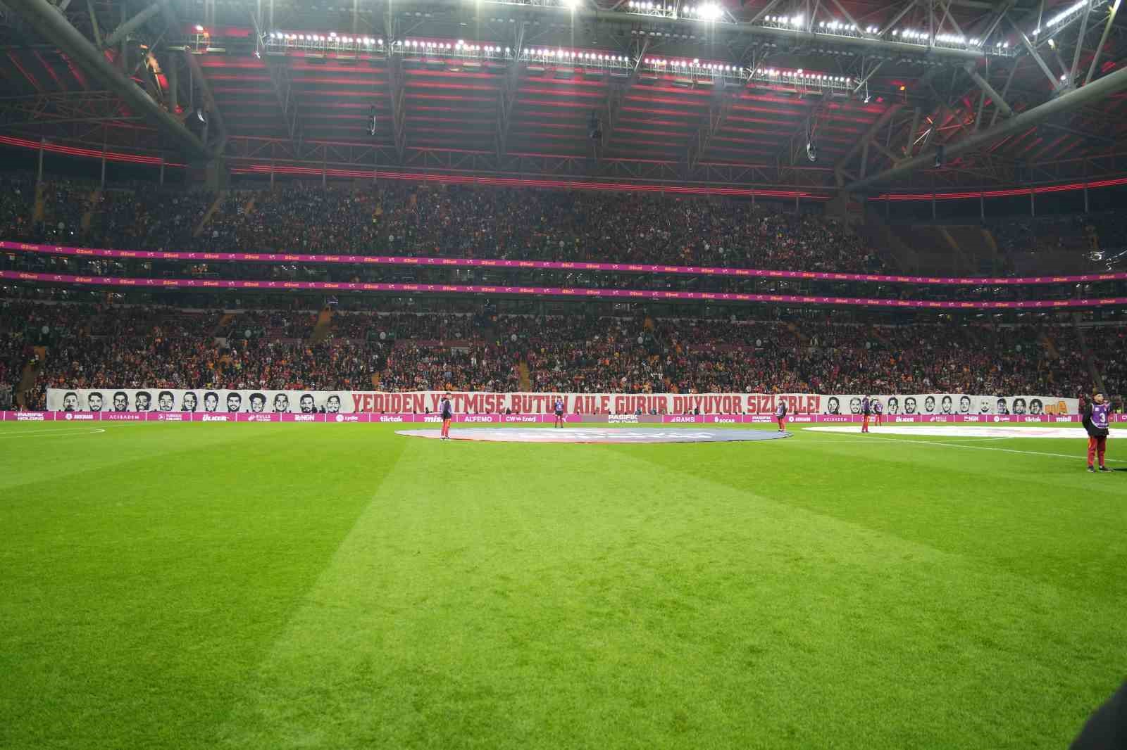 trendyol super lig galatasaray 0 rams basaksehir 0 mac devam ediyor 11