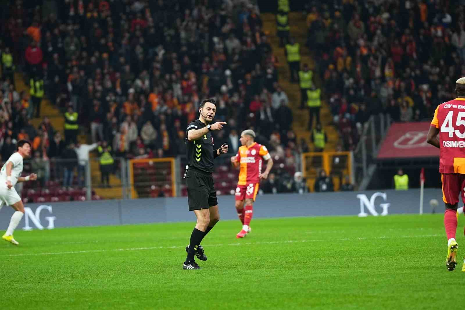 trendyol super lig galatasaray 1 corendon alanyaspor 0 ilk yari 1 uYaBuHDU