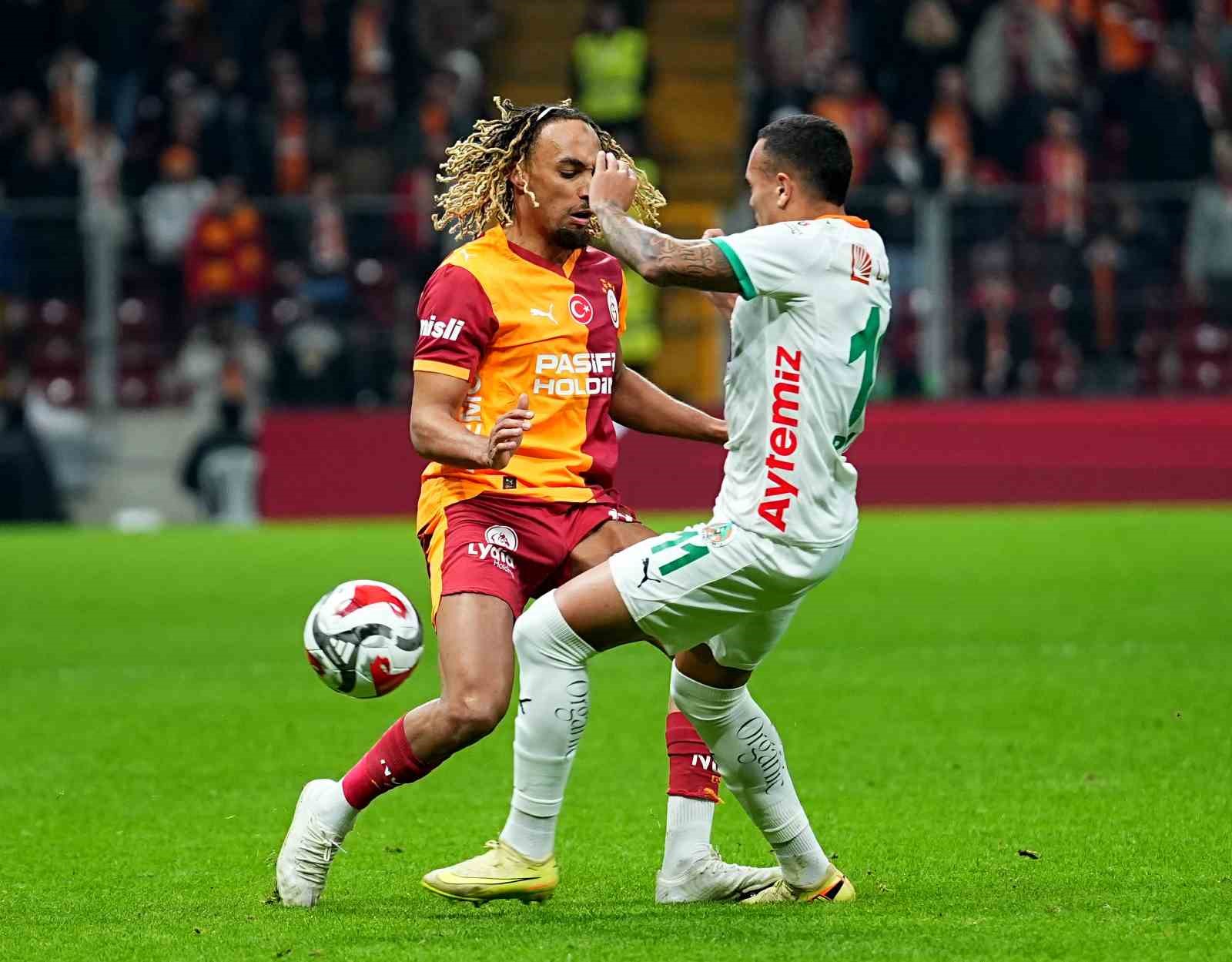 trendyol super lig galatasaray 1 corendon alanyaspor 0 ilk yari 10 u6GRXENS